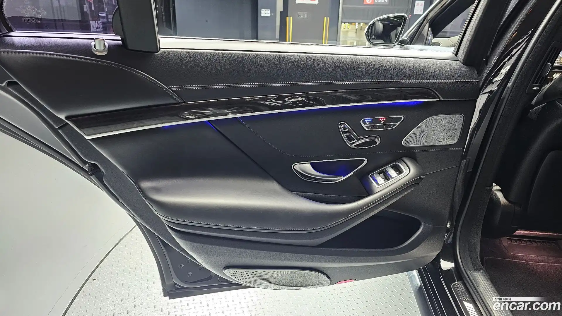 S-Class Mercedes-Benz 2016.2-INNER-035