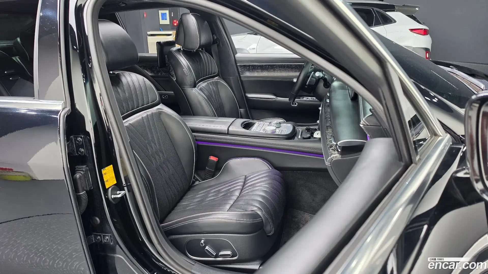 G90 Genesis 2022.2-INNER-036