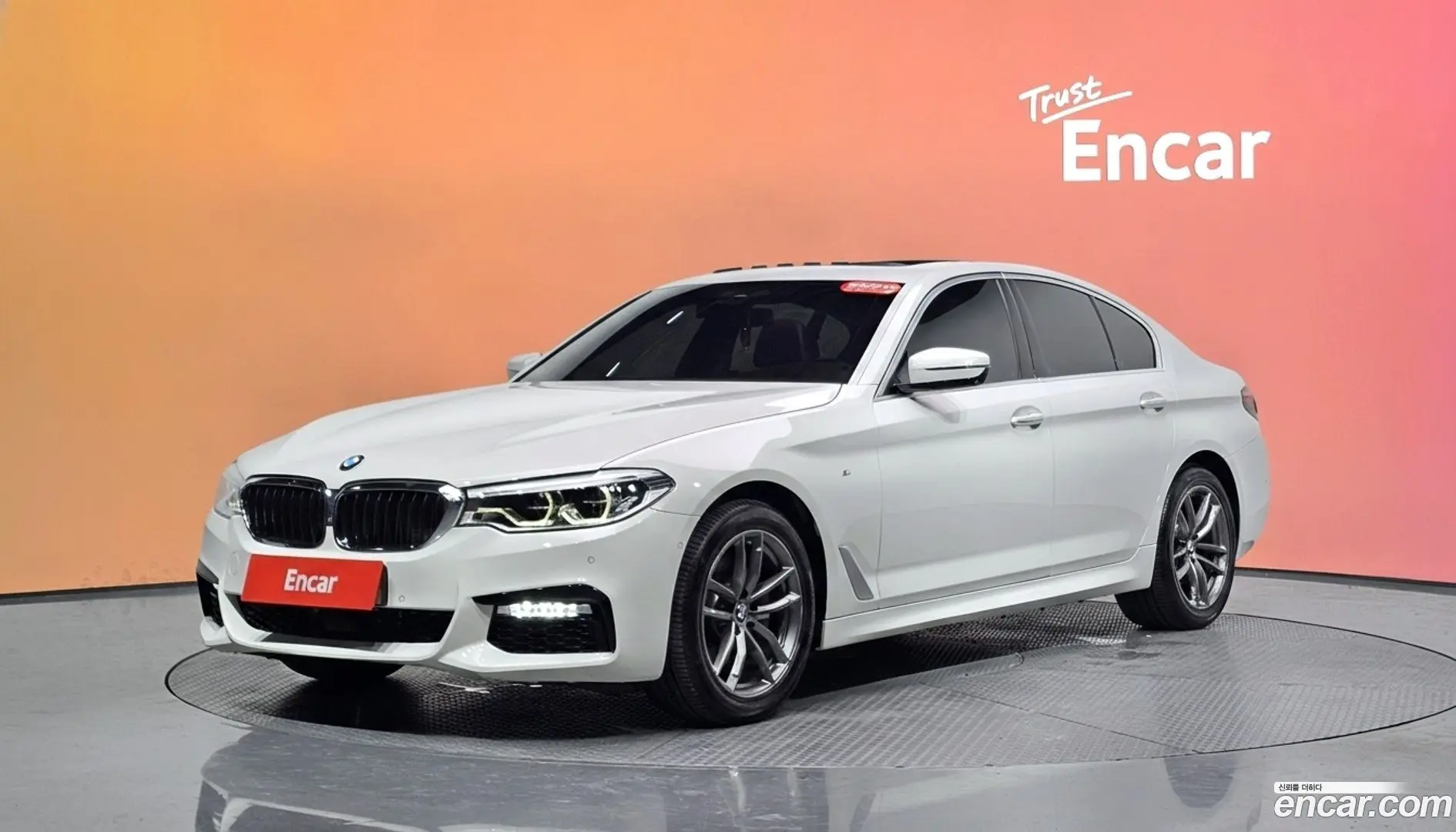 Main__Slider__Photo:5-Series BMW 2017.9-0