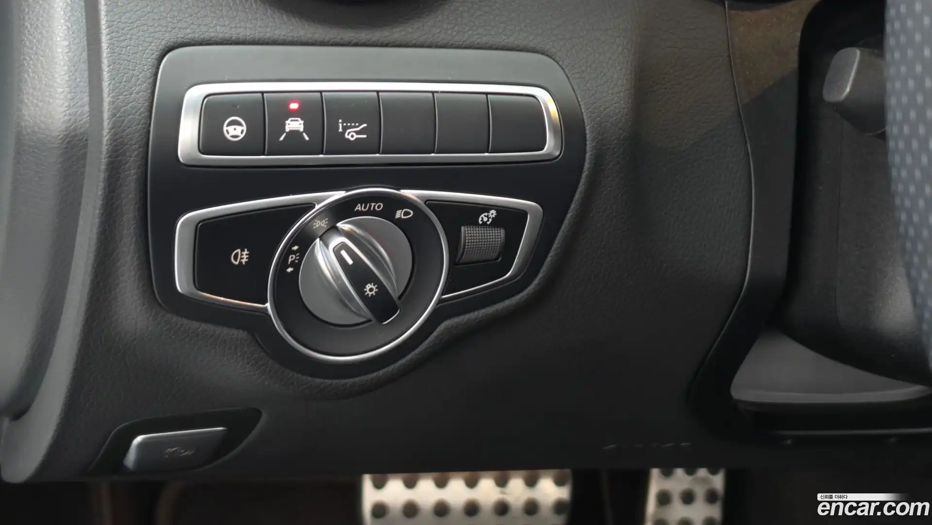 C-Class Mercedes-Benz 2022.8-OPTION-040