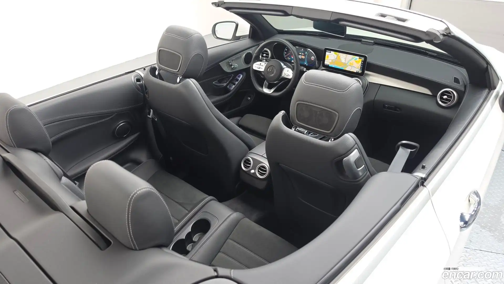C-Class Mercedes-Benz 2022.8-OPTION-046