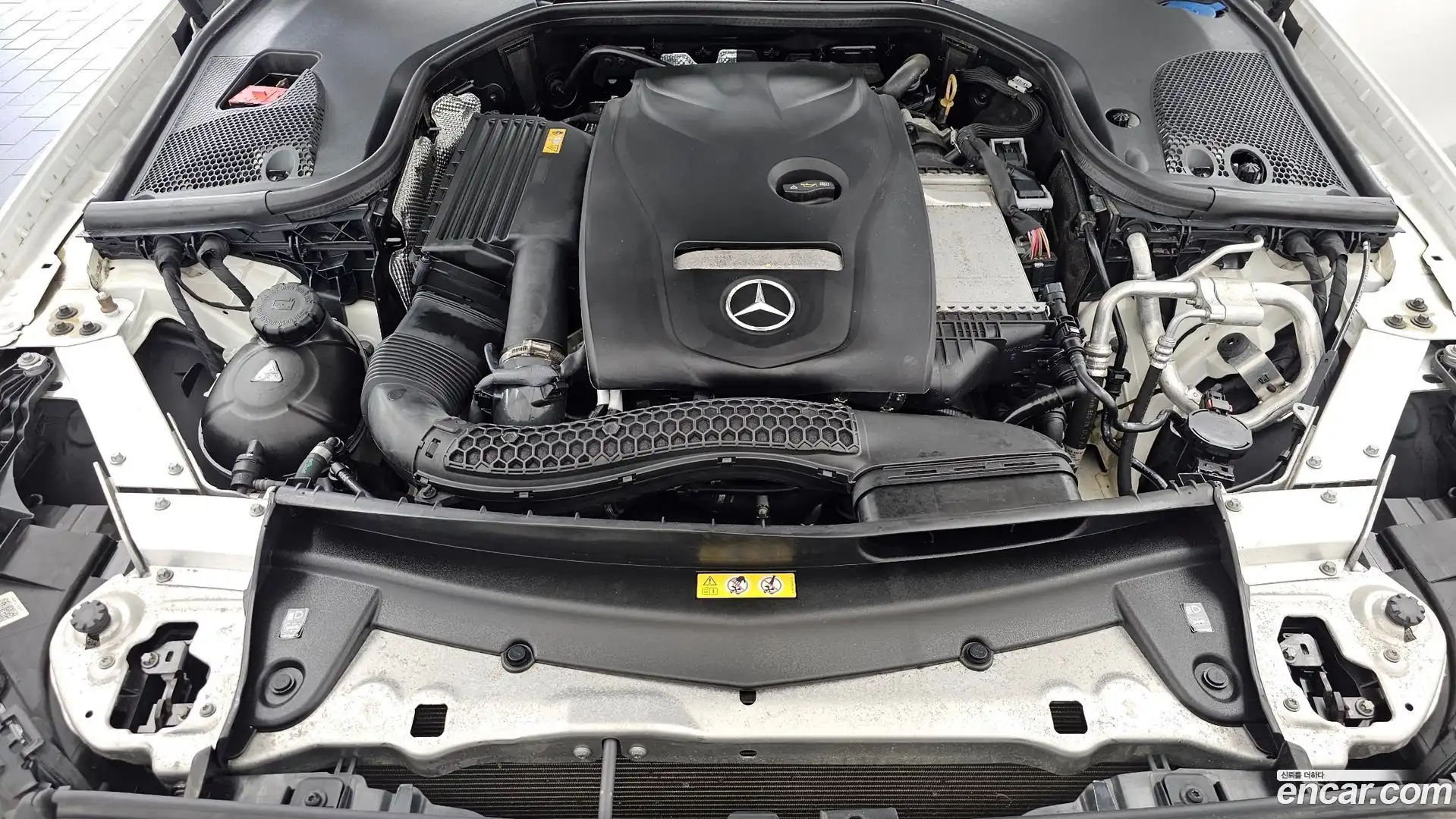 E-Class Mercedes-Benz 2017.11-OUTER-006