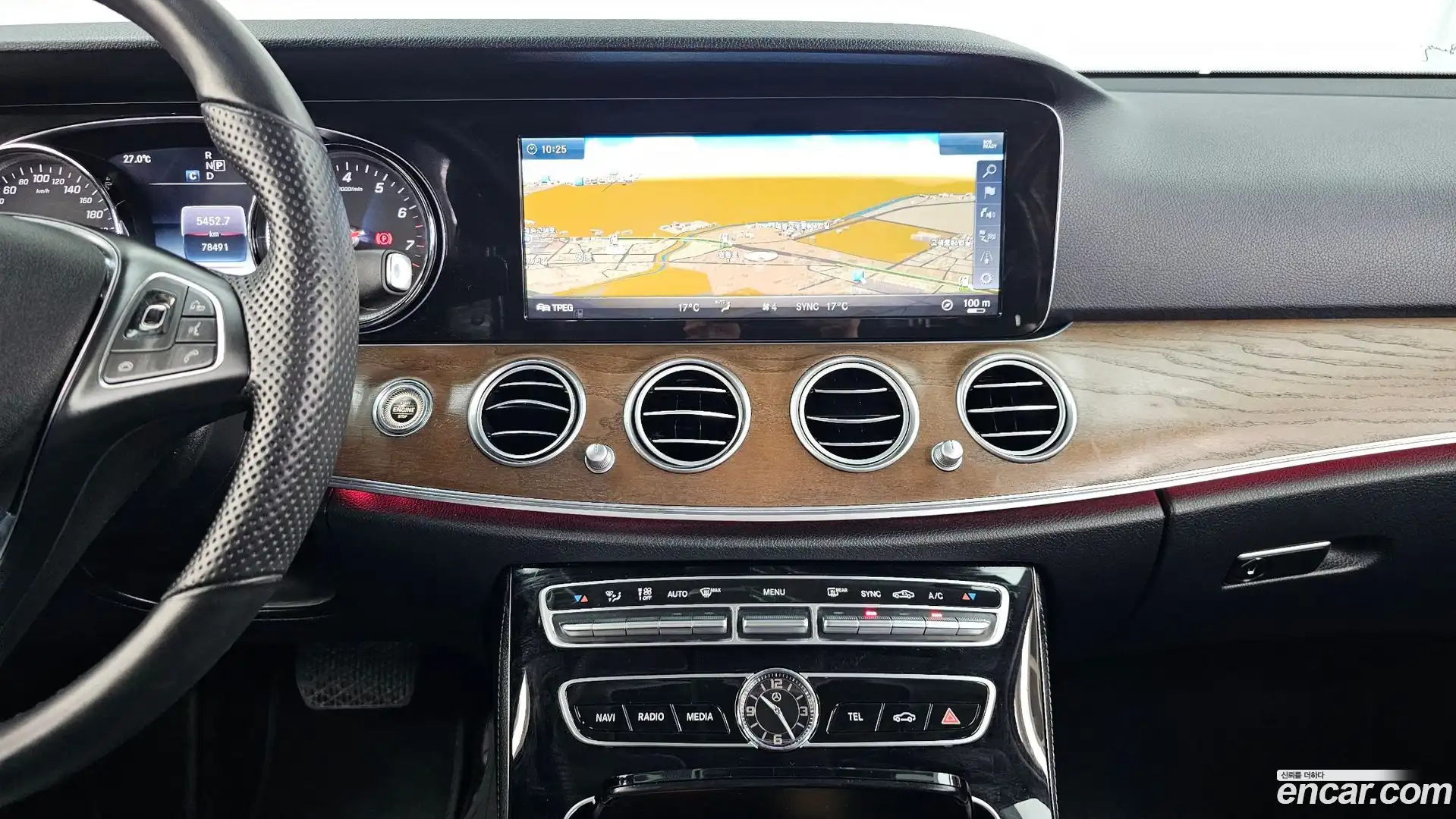 E-Class Mercedes-Benz 2017.11-OPTION-019
