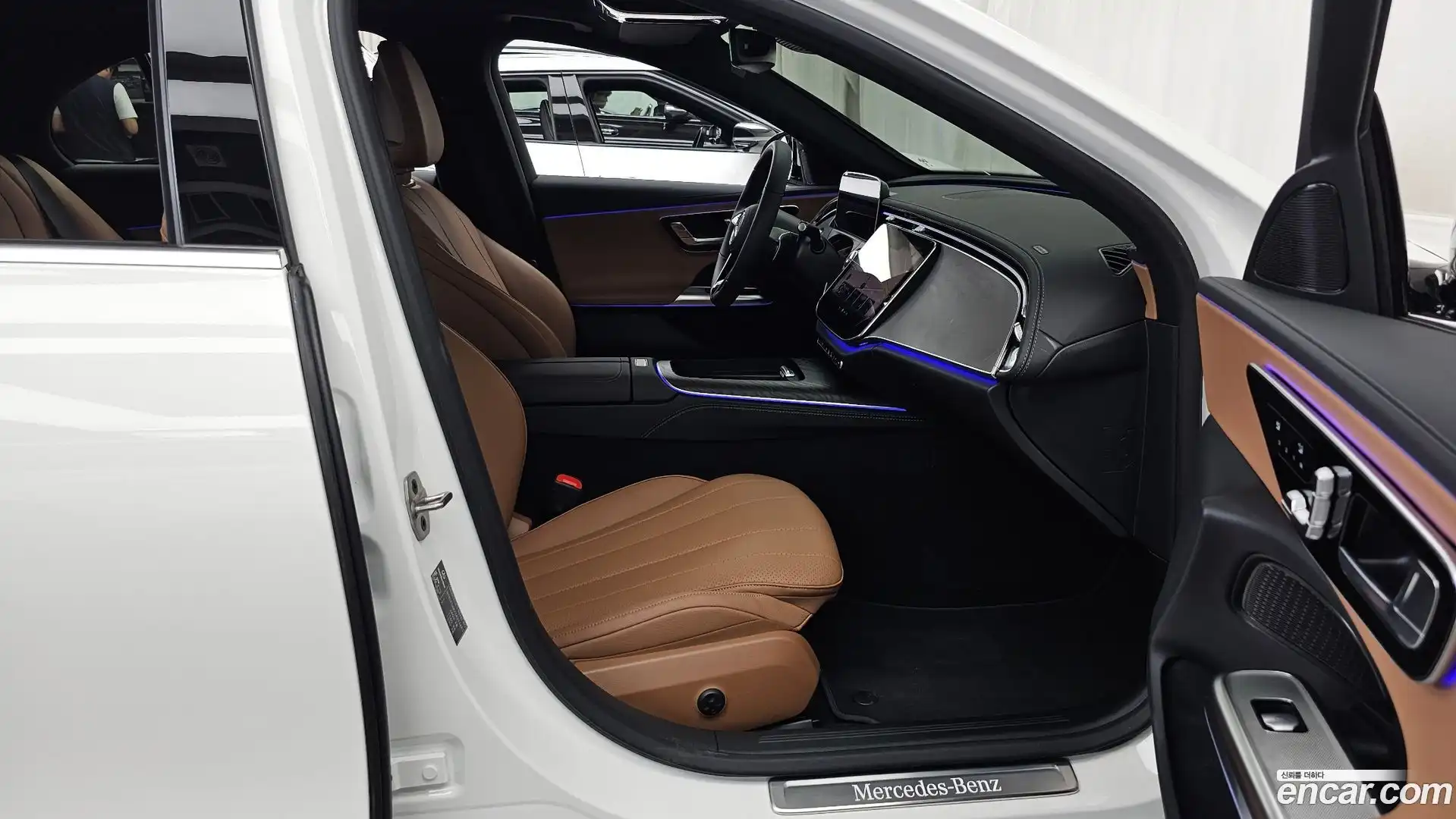 E-Class Mercedes-Benz 2025.11-OPTION-015