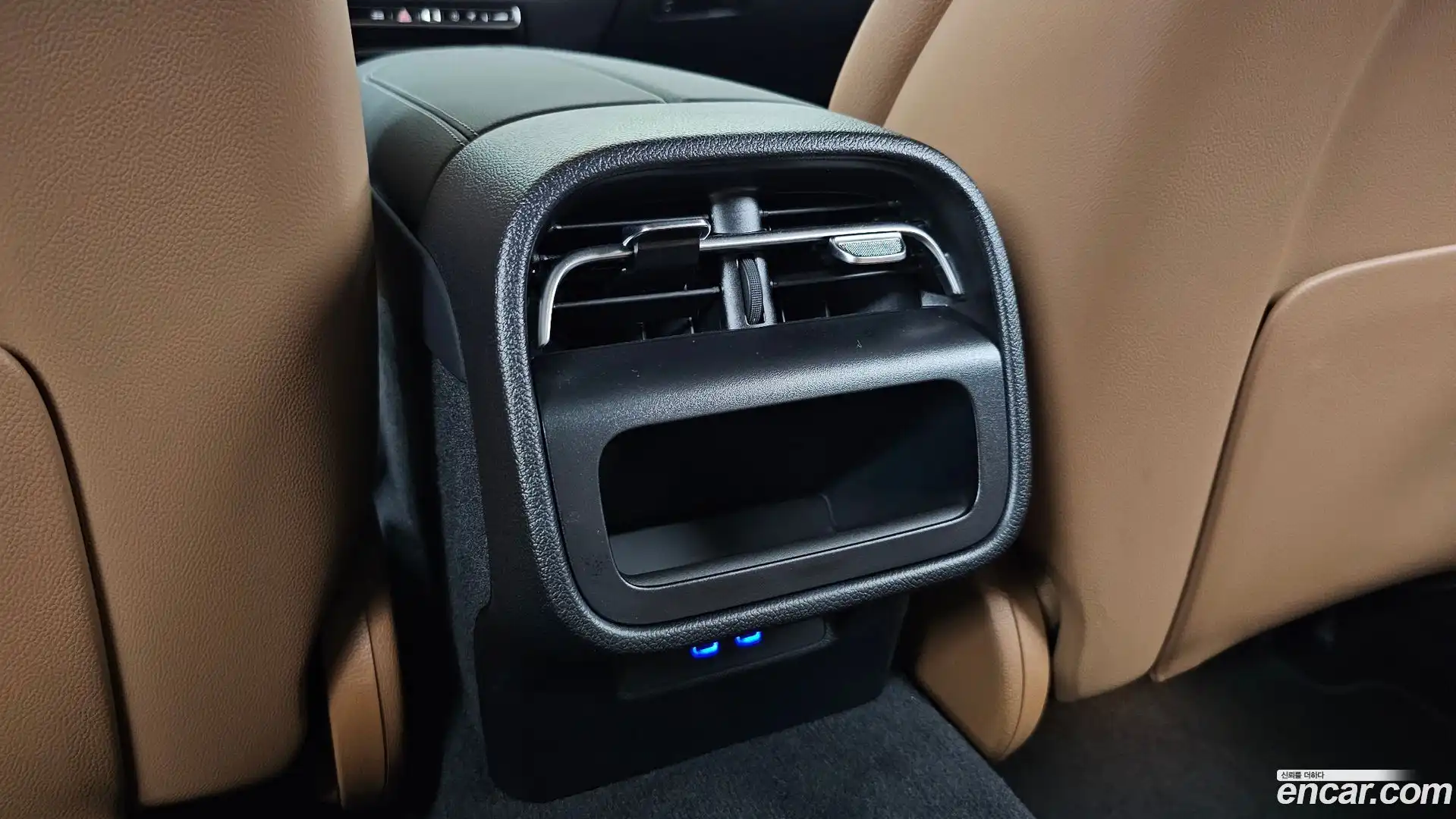 E-Class Mercedes-Benz 2025.11-OPTION-045