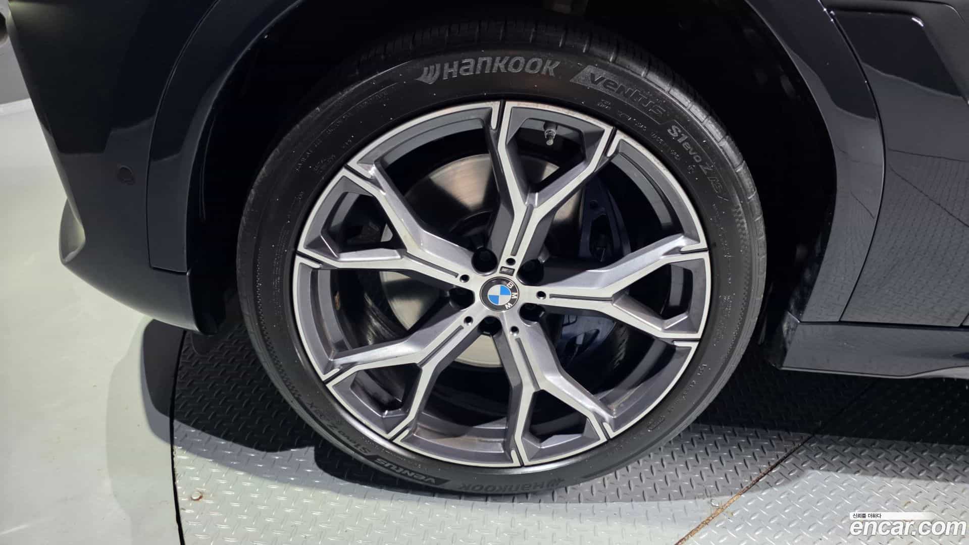 X6 BMW 2021.1-OUTER-005
