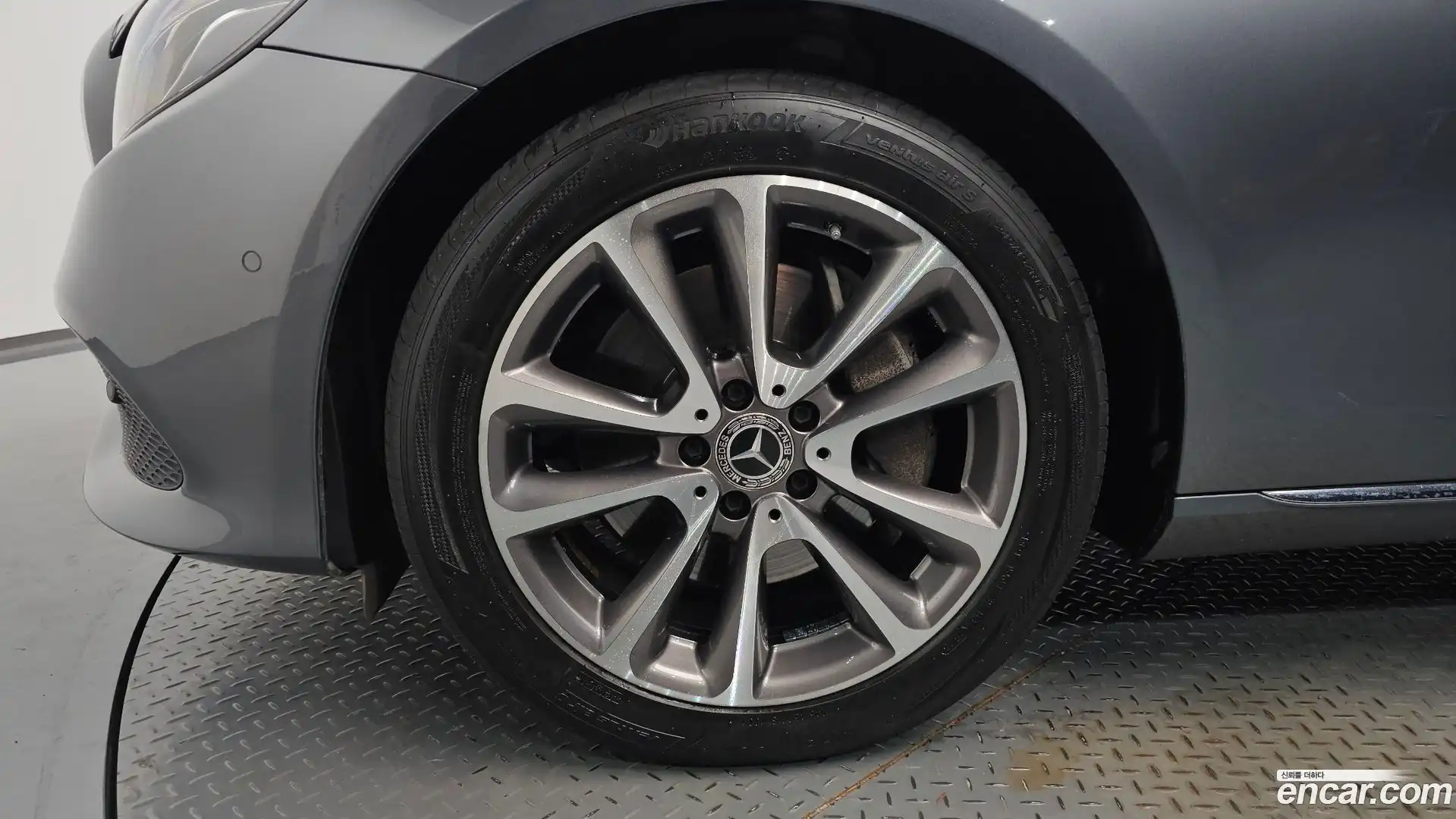 E-Class Mercedes-Benz 2019.4-OUTER-005