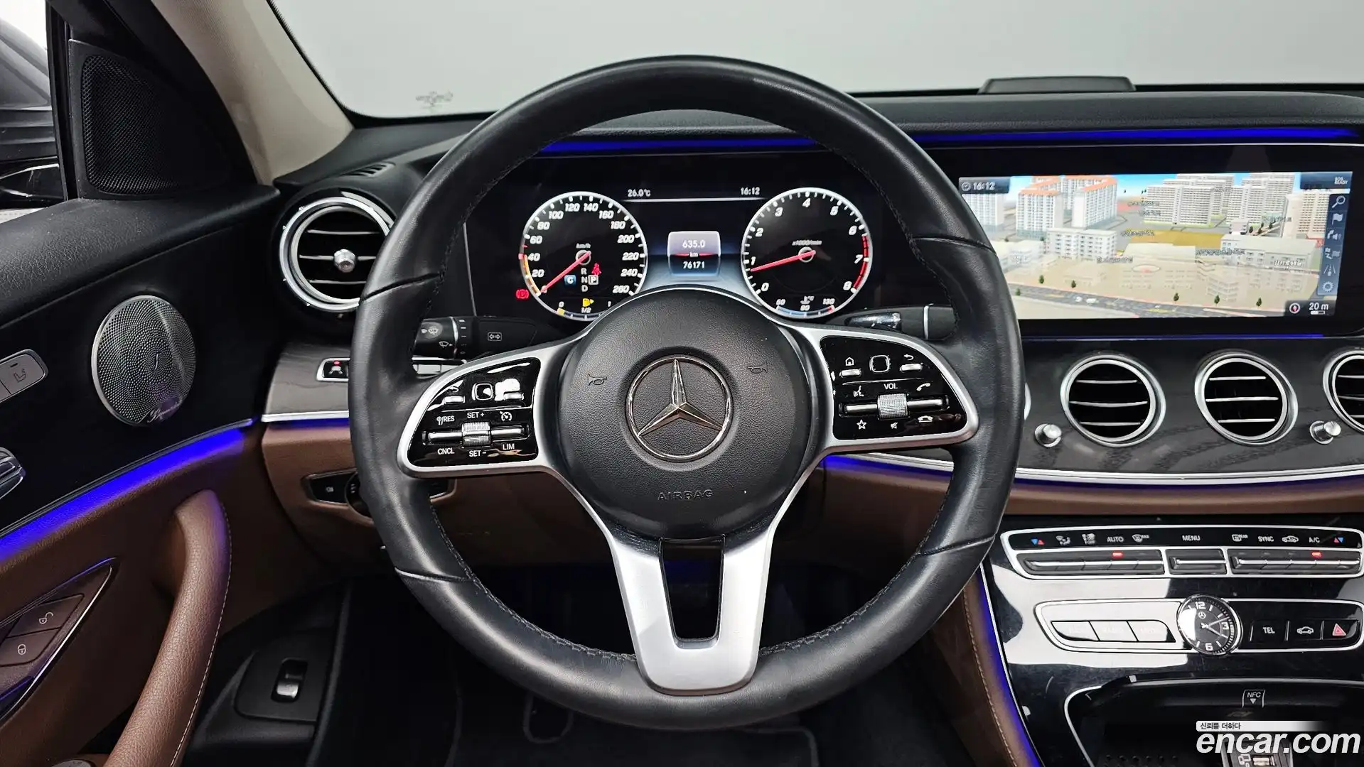 E-Class Mercedes-Benz 2019.4-OPTION-017