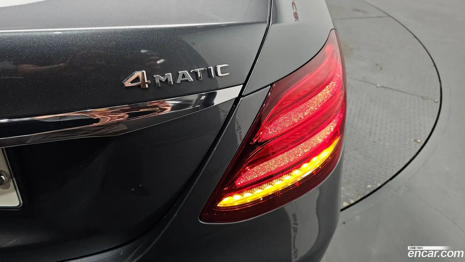 E-Class Mercedes-Benz 2019.4-OUTER-033