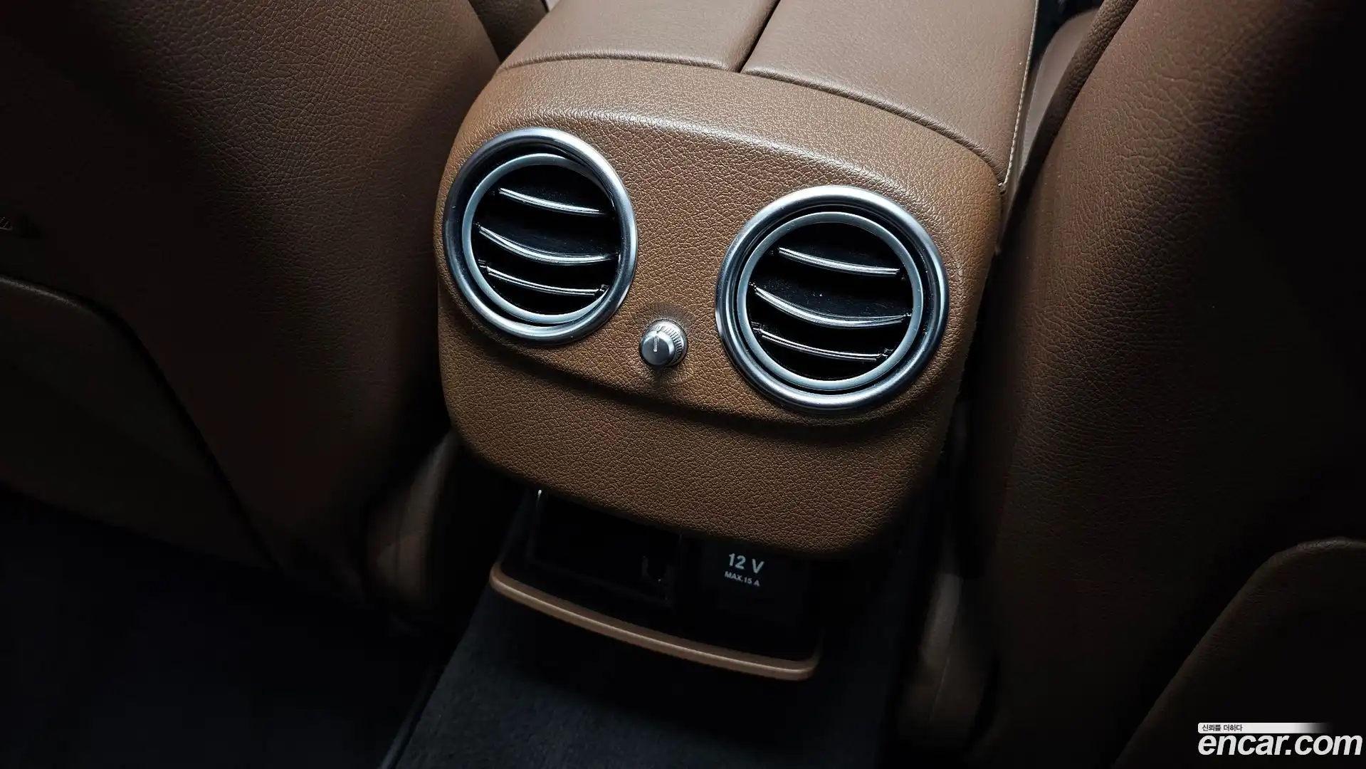 E-Class Mercedes-Benz 2019.4-OPTION-044