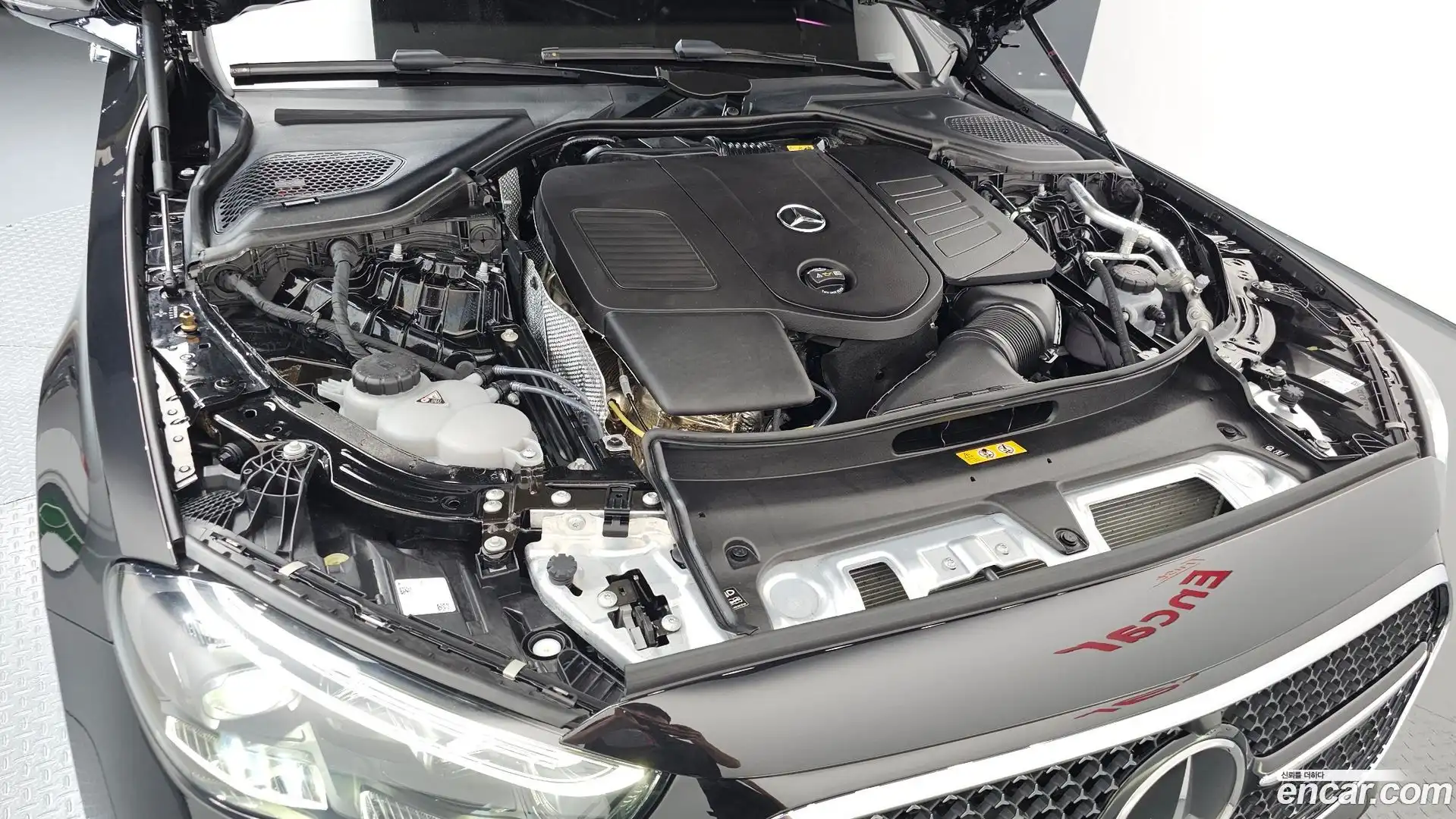 E-Class Mercedes-Benz 2025.2-OUTER-006