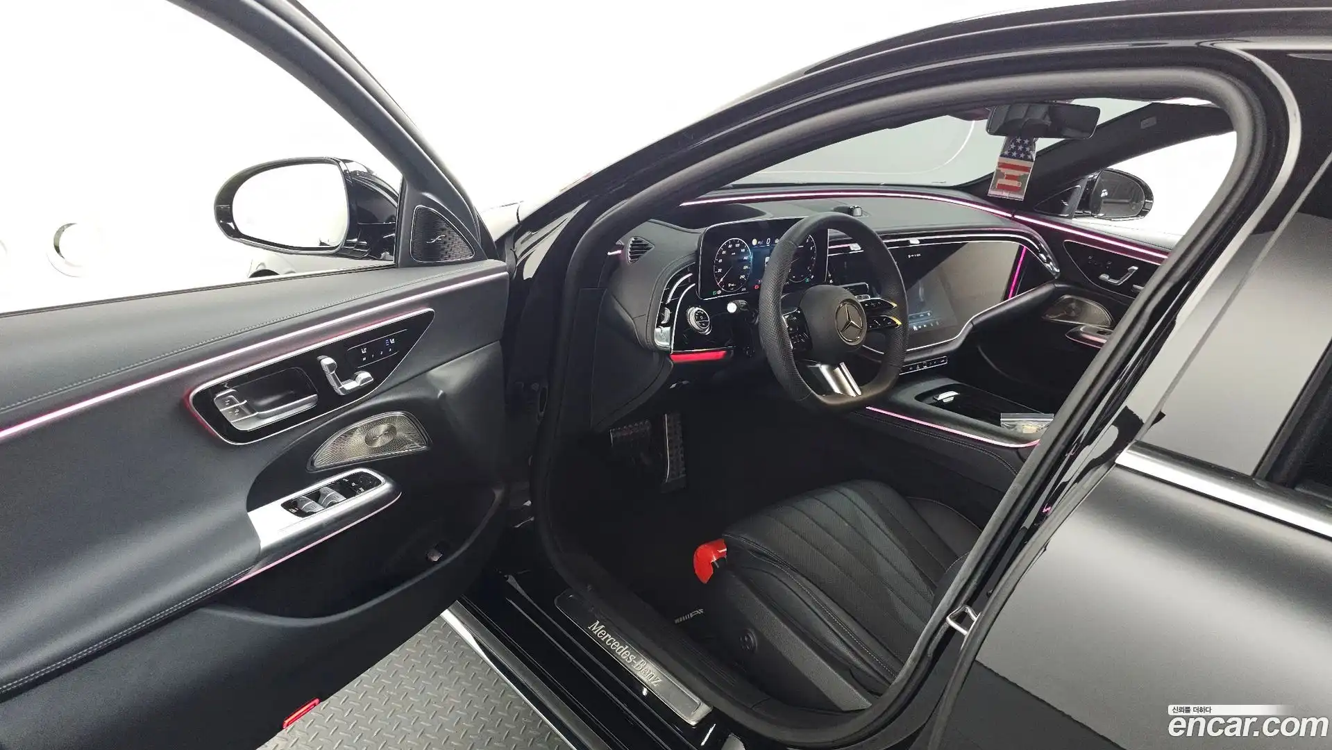 E-Class Mercedes-Benz 2025.2-INNER-010