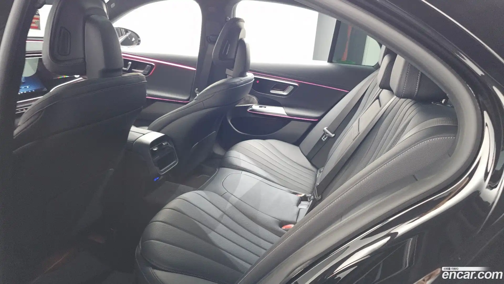 E-Class Mercedes-Benz 2025.2-OPTION-024