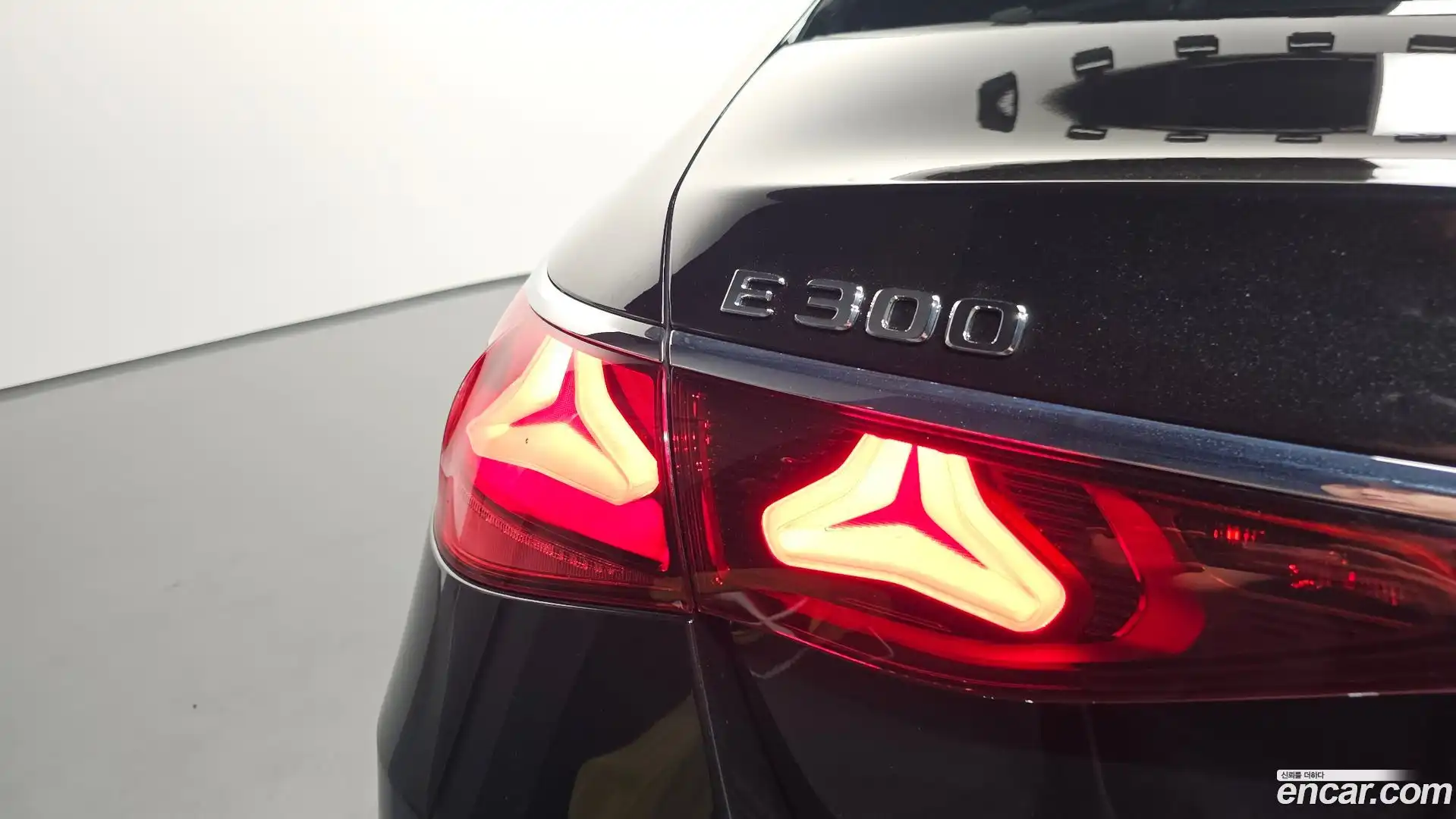 E-Class Mercedes-Benz 2025.2-OUTER-033