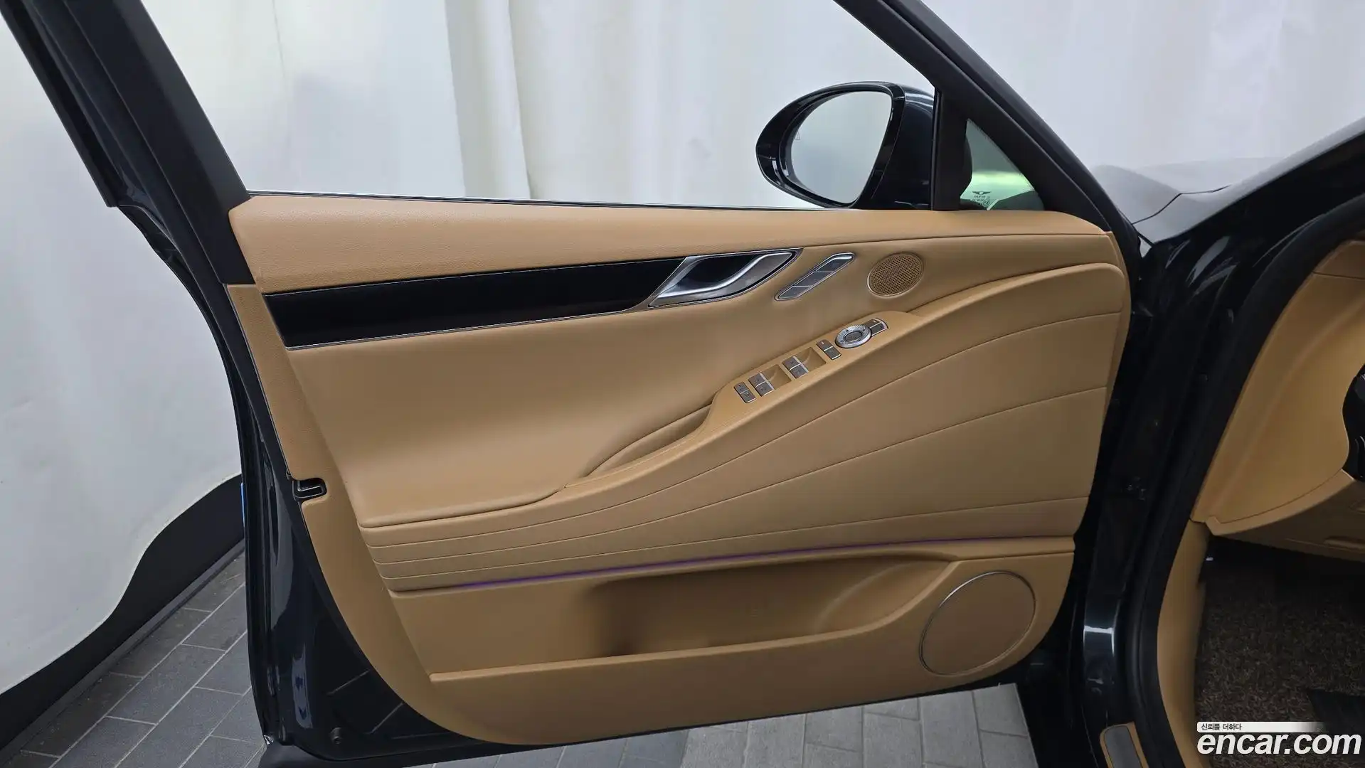 G80 Genesis 2024.1-INNER-034