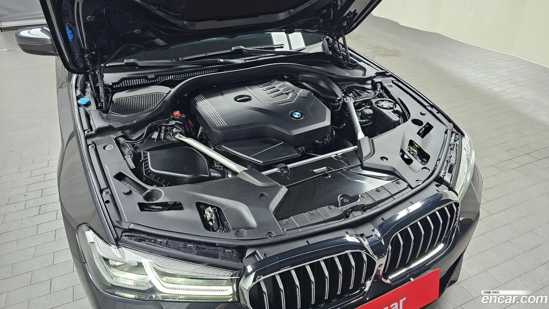 5-Series BMW 2023.4-OUTER-006
