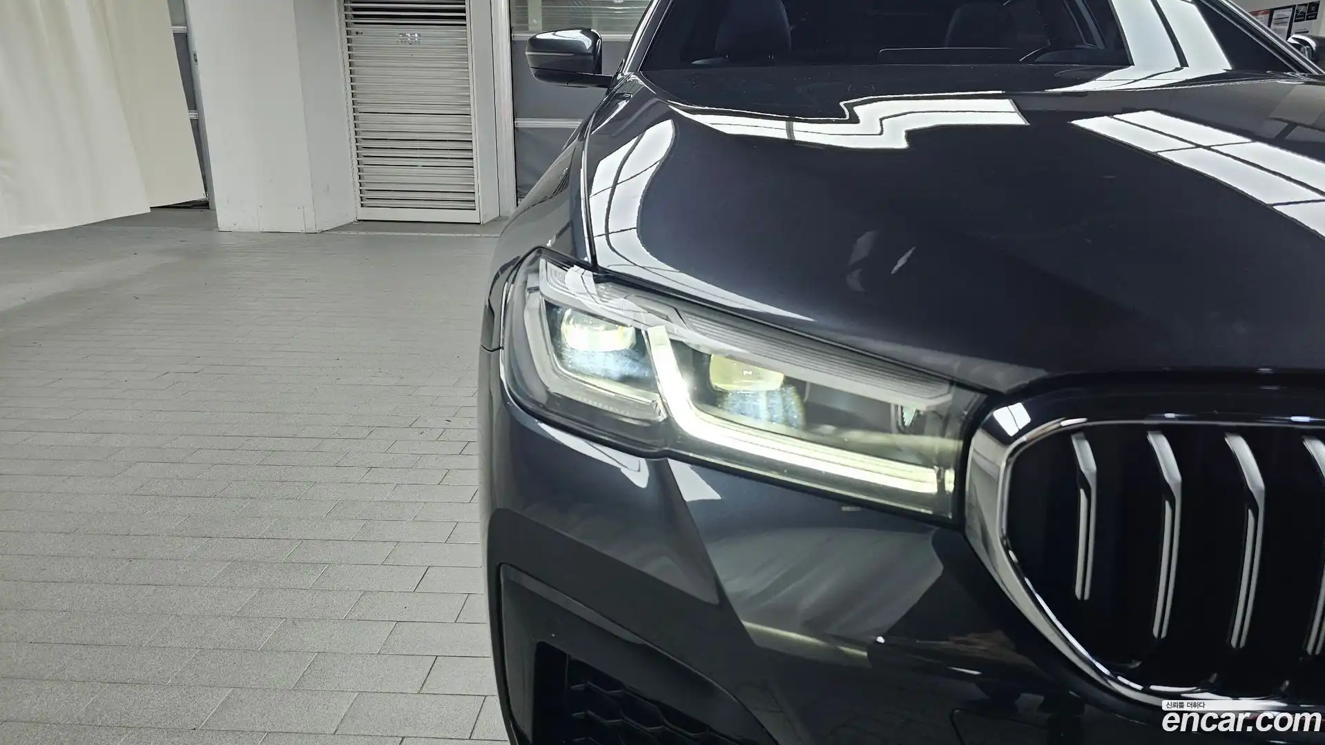 5-Series BMW 2023.4-OUTER-032