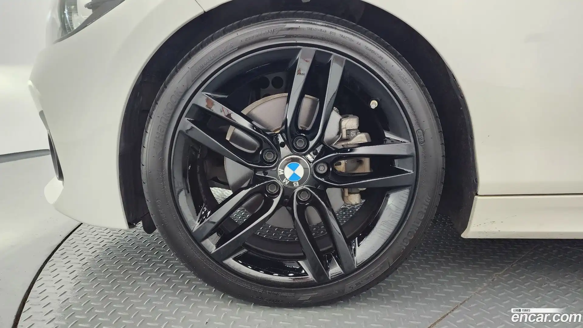 1-Series BMW 2018.6-OUTER-005