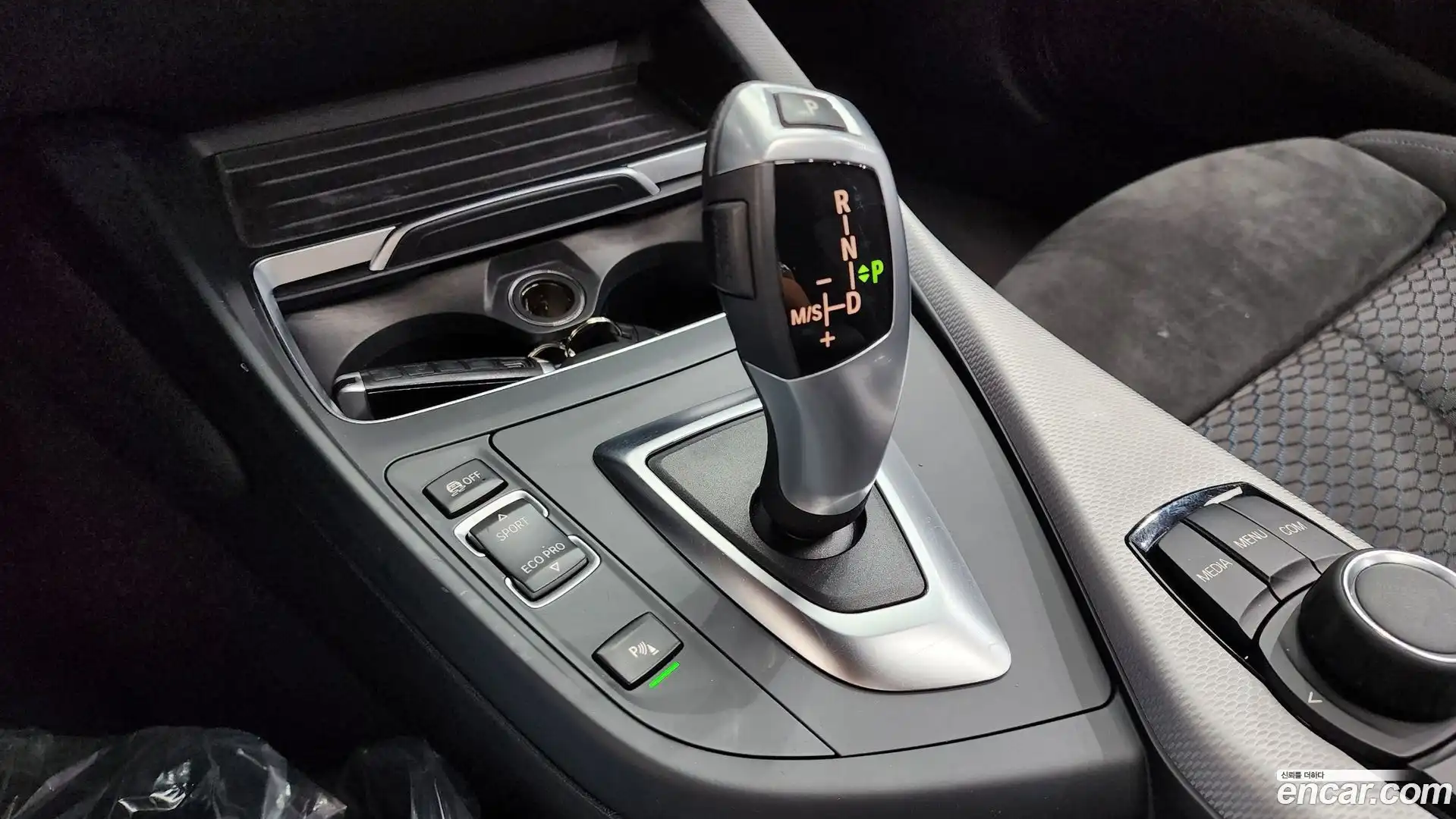 1-Series BMW 2018.6-INNER-009