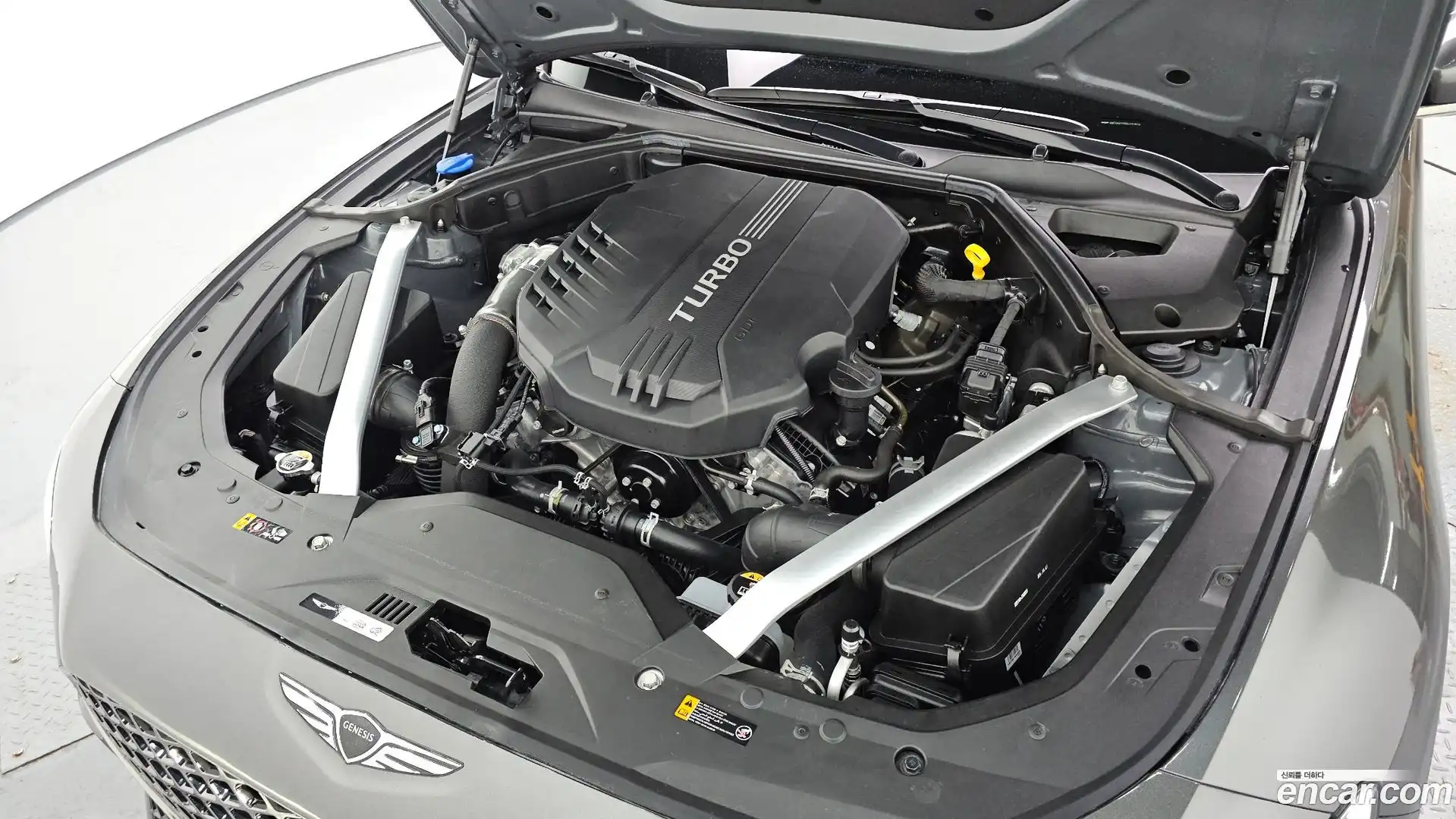 G70 Genesis 2025.0-OUTER-006