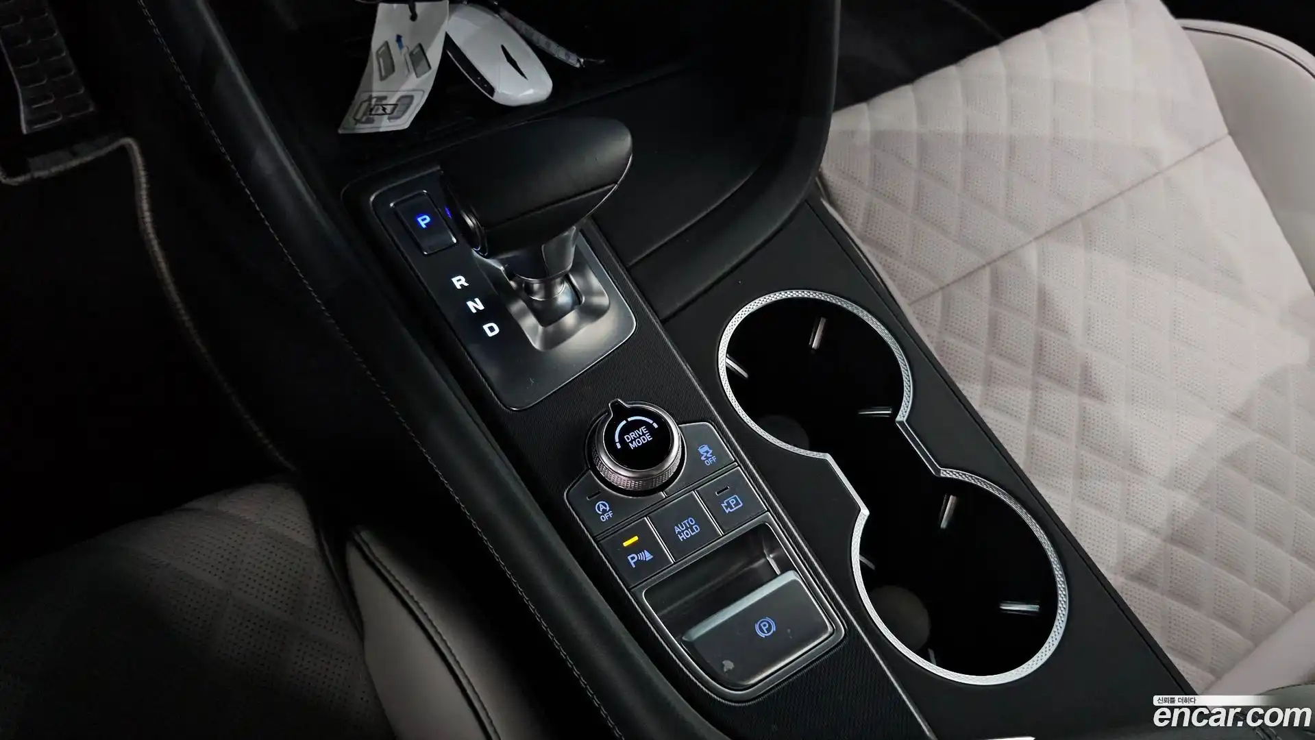 G70 Genesis 2025.0-INNER-009