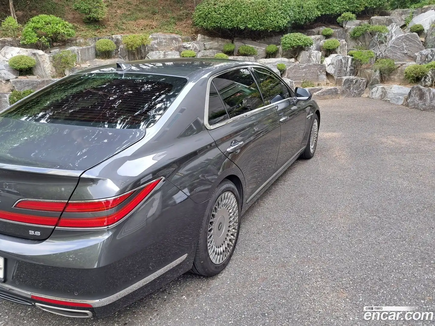 G90 Genesis 2019.2-OUTER-004