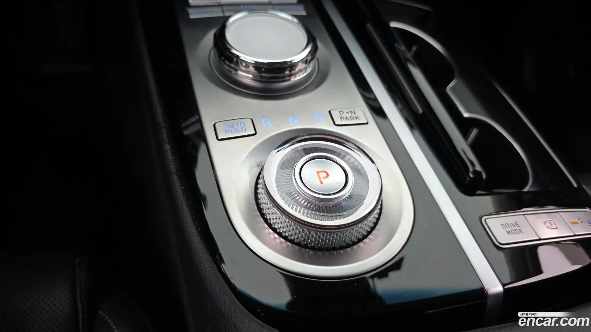 G80 Genesis 2023.2-INNER-009