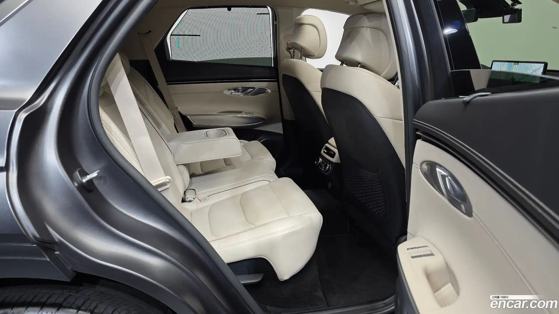 GV70 Genesis 2022.0-OPTION-016