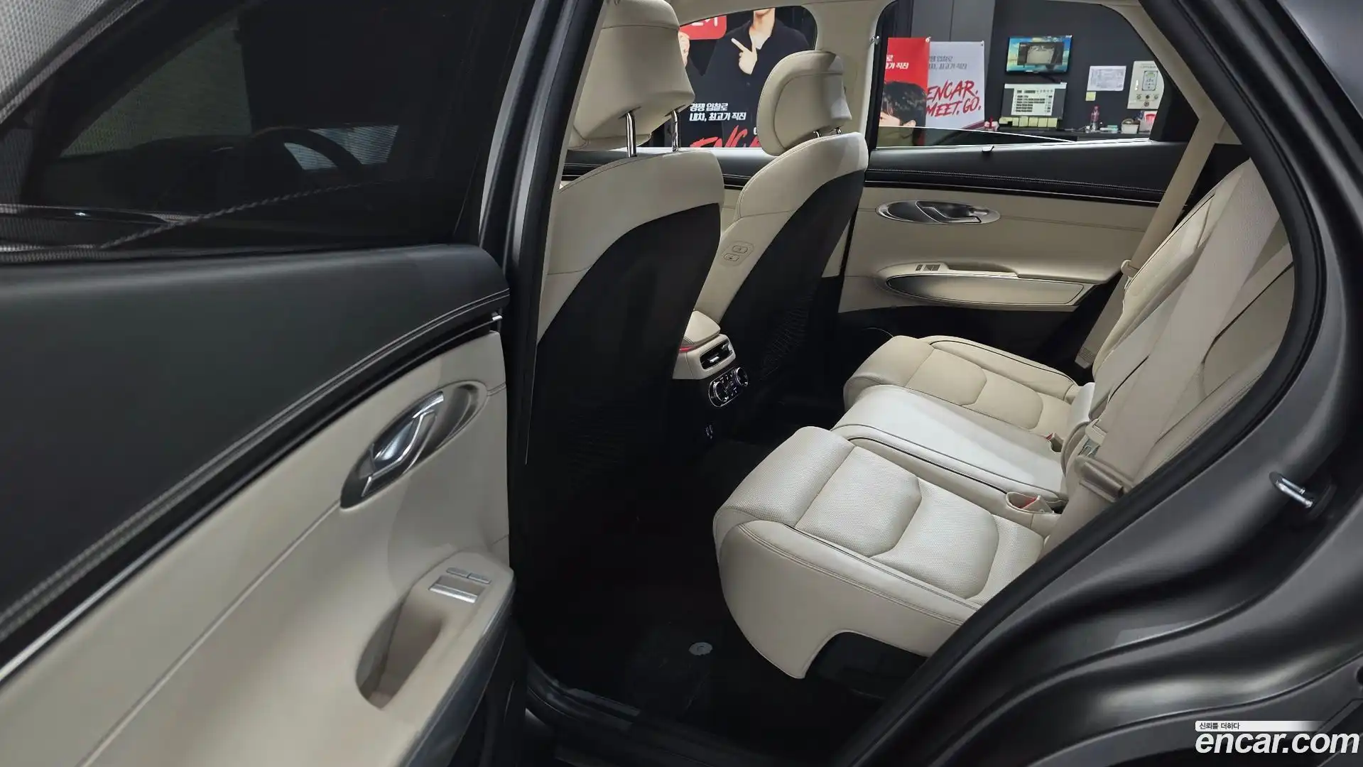 GV70 Genesis 2022.0-INNER-036