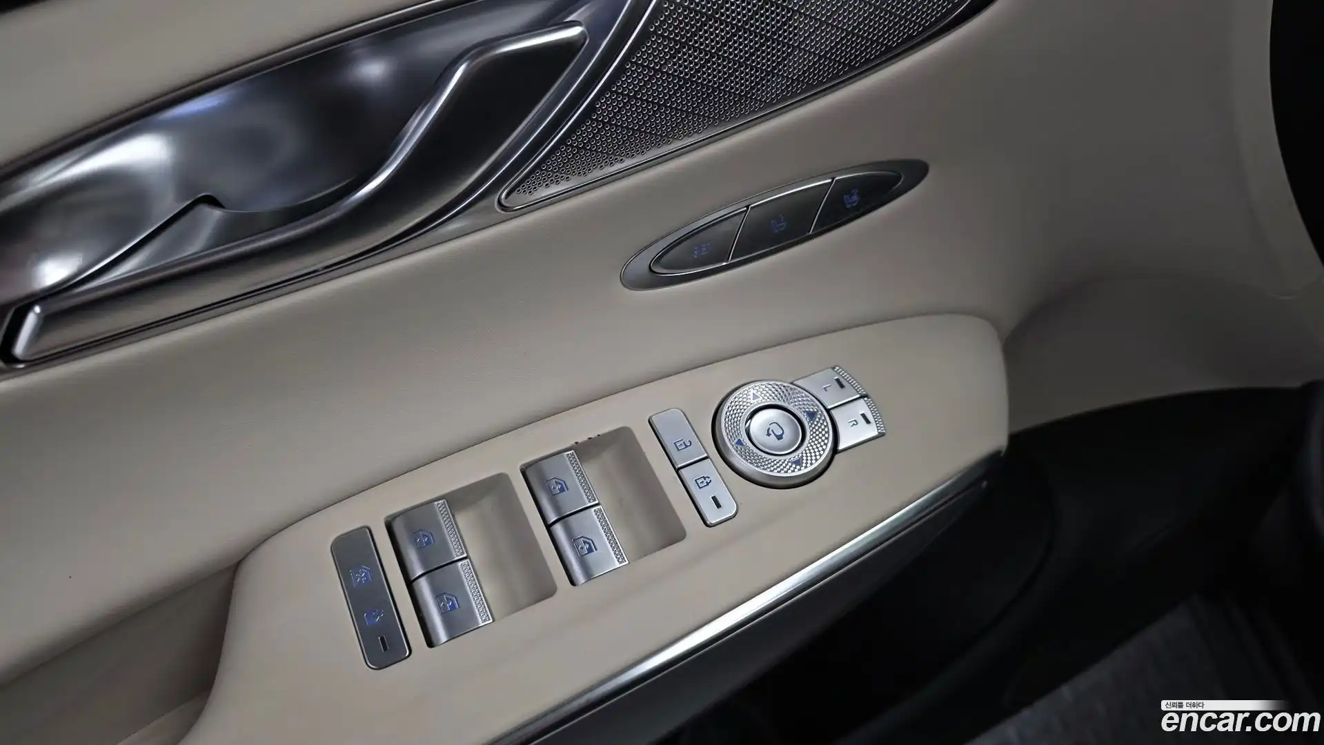 GV70 Genesis 2022.0-OPTION-040