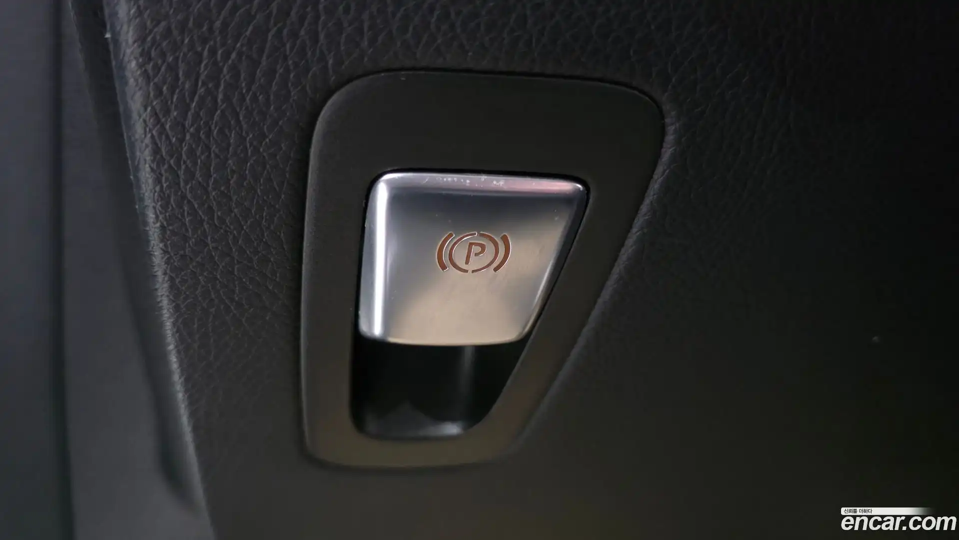 GLC-Class Mercedes-Benz 2017.10-OPTION-020