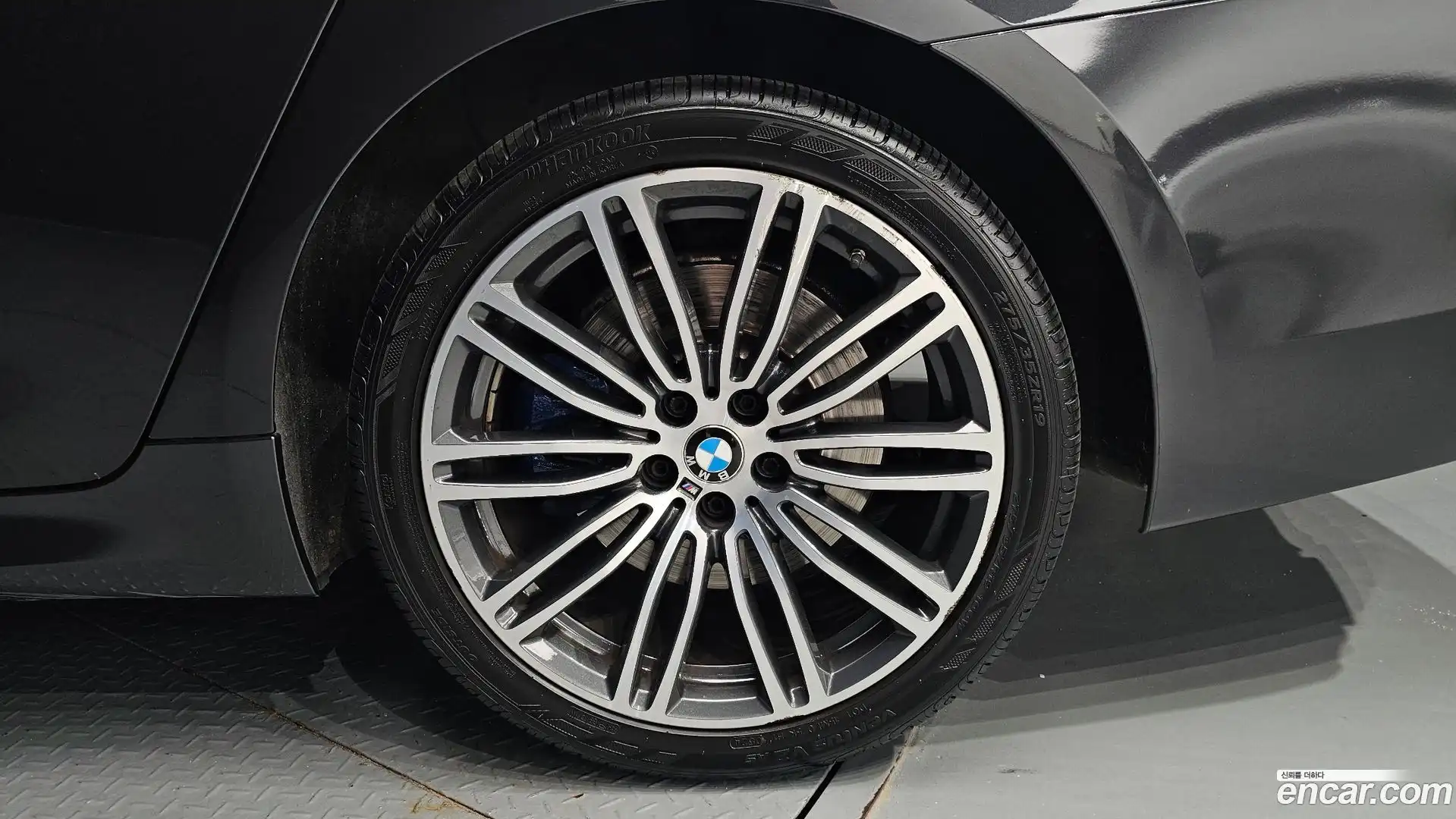 5-Series BMW 2018.4-OUTER-031