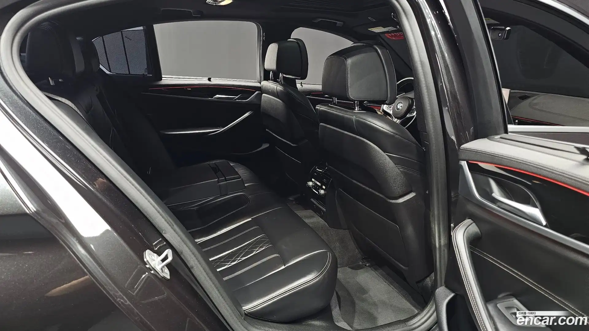 5-Series BMW 2018.4-INNER-036