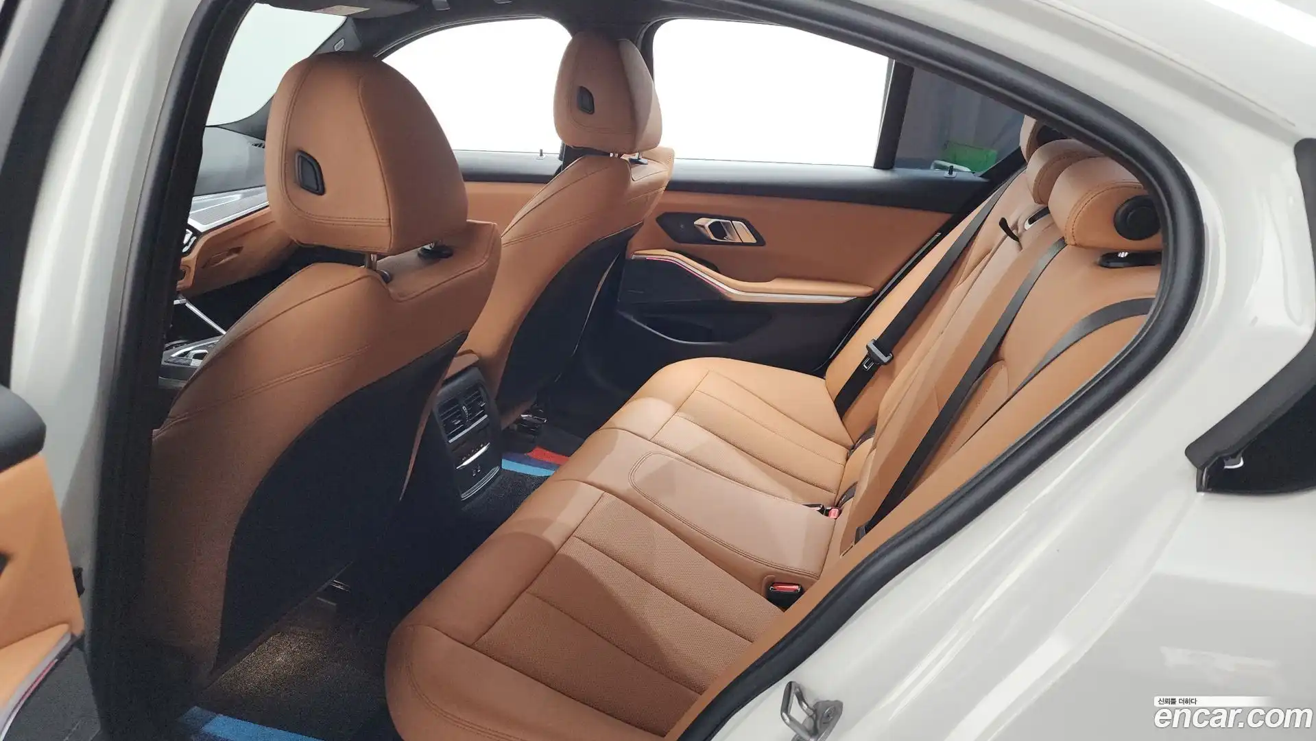 3-Series BMW 2023.10-OPTION-041