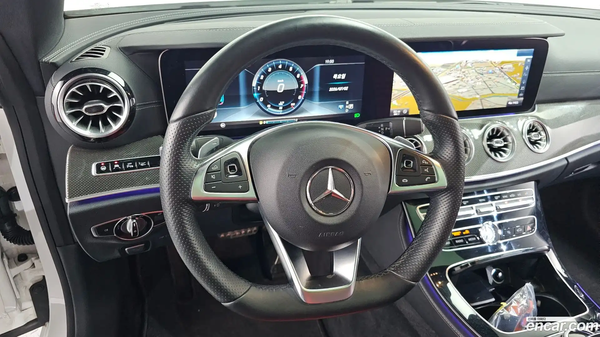 E-Class Mercedes-Benz 2017.9-OPTION-016