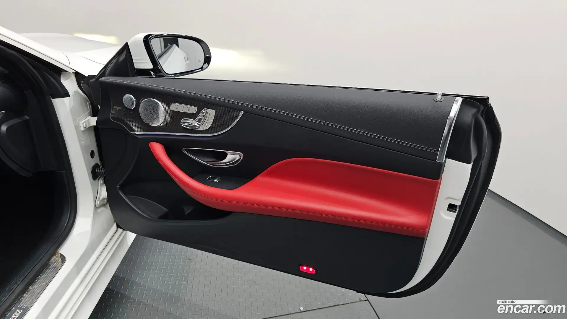E-Class Mercedes-Benz 2017.9-INNER-035