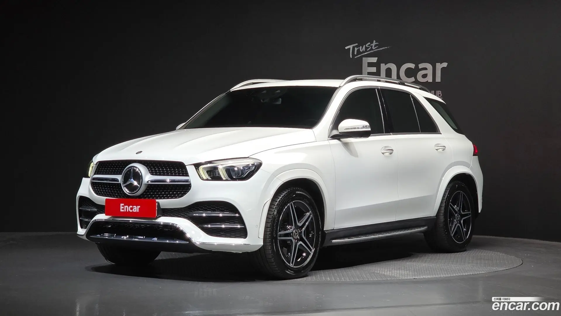 Main__Slider__Photo:GLE-Class Mercedes-Benz 2019.10-0