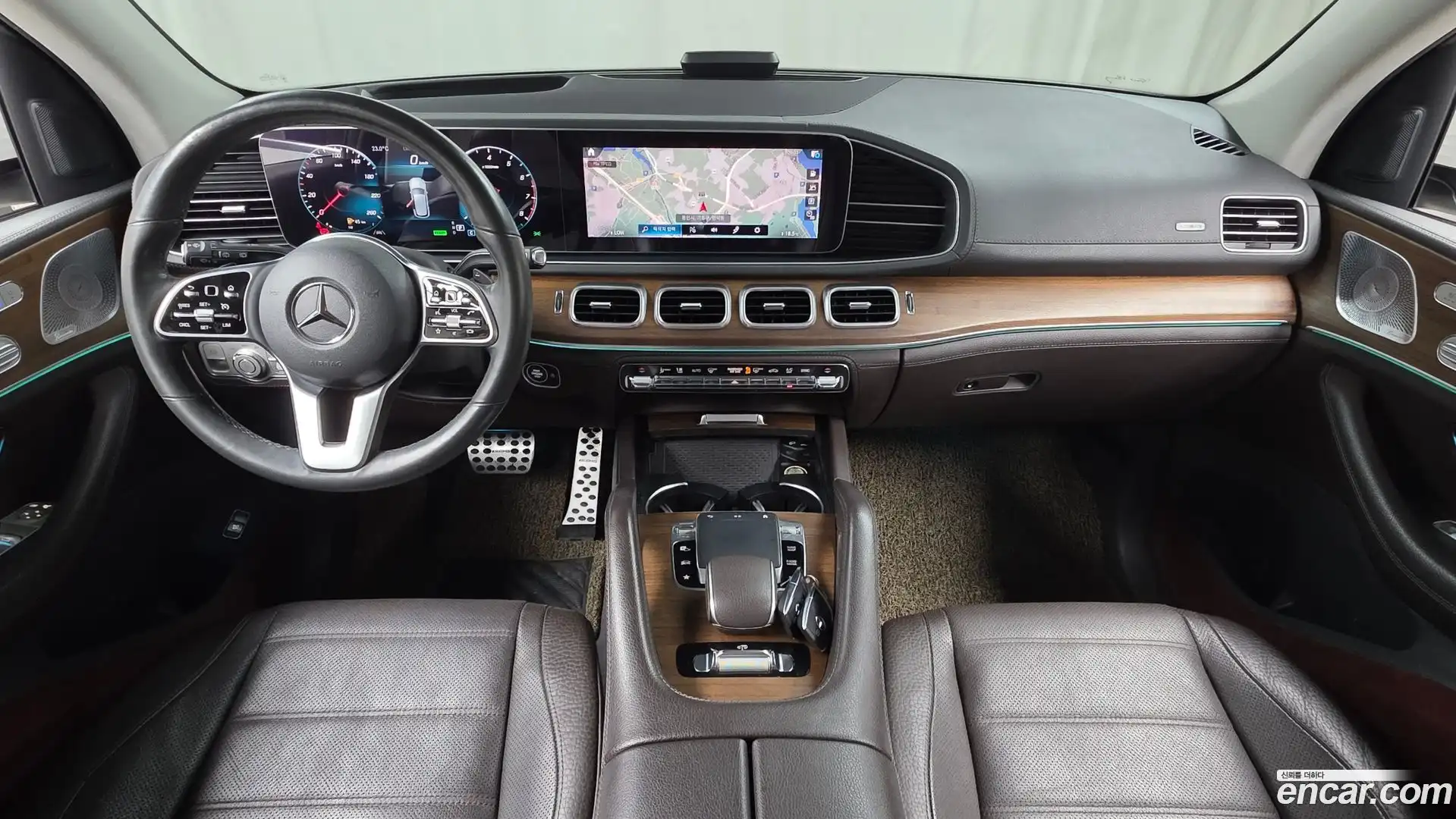 GLE-Class Mercedes-Benz 2019.10-INNER-007