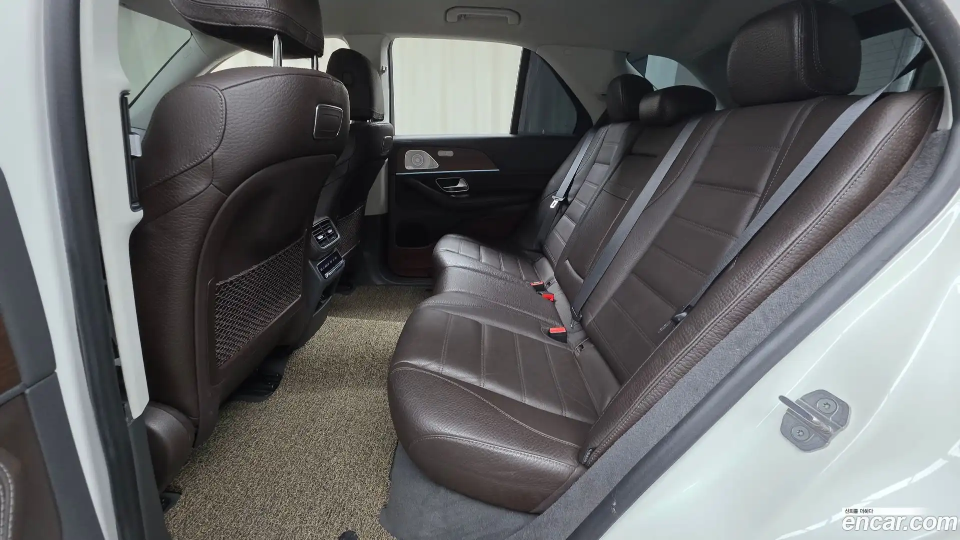 GLE-Class Mercedes-Benz 2019.10-OPTION-016