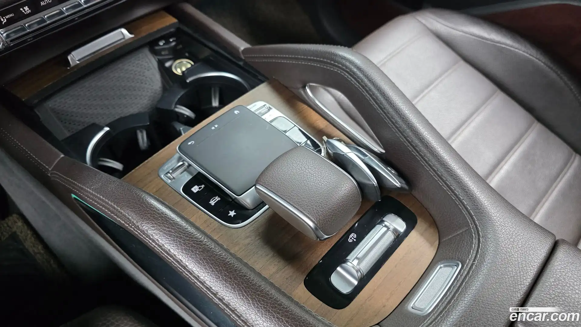 GLE-Class Mercedes-Benz 2019.10-OPTION-021