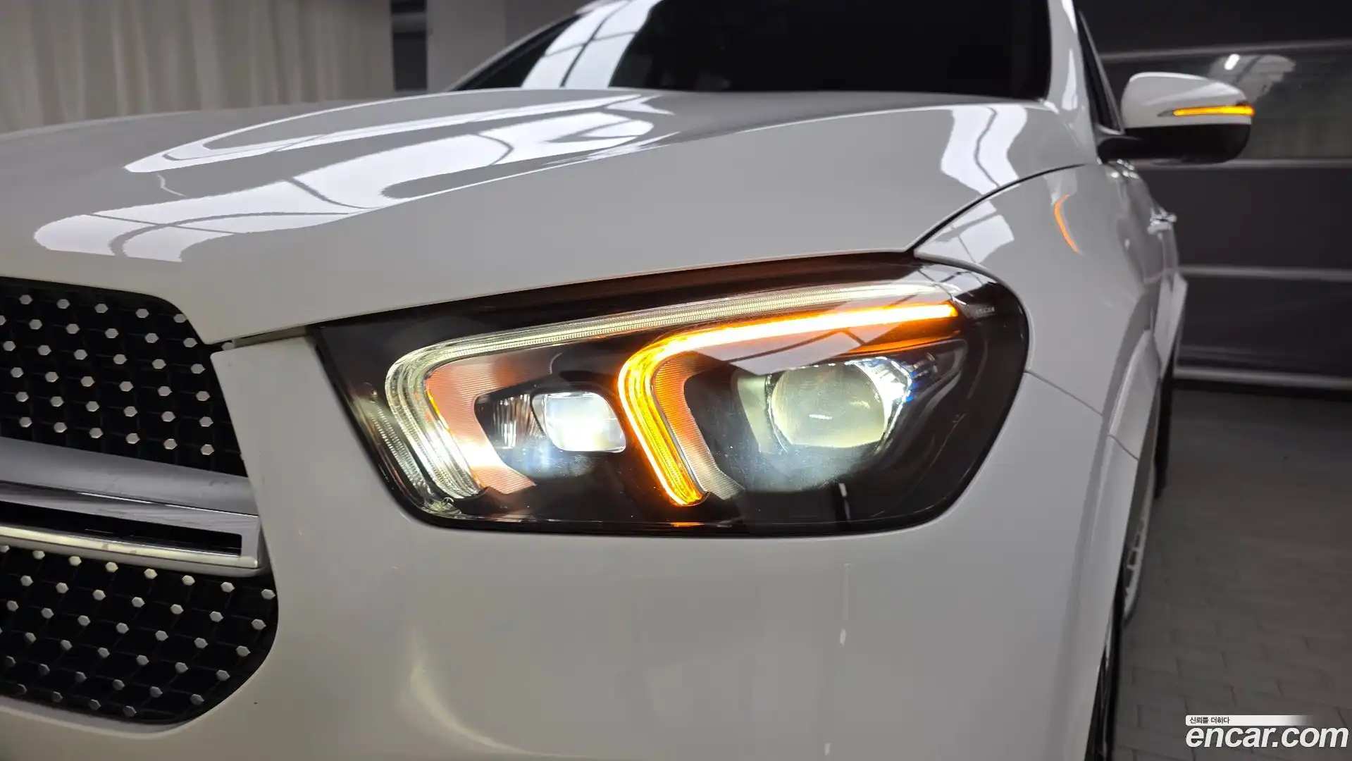 GLE-Class Mercedes-Benz 2019.10-OUTER-032