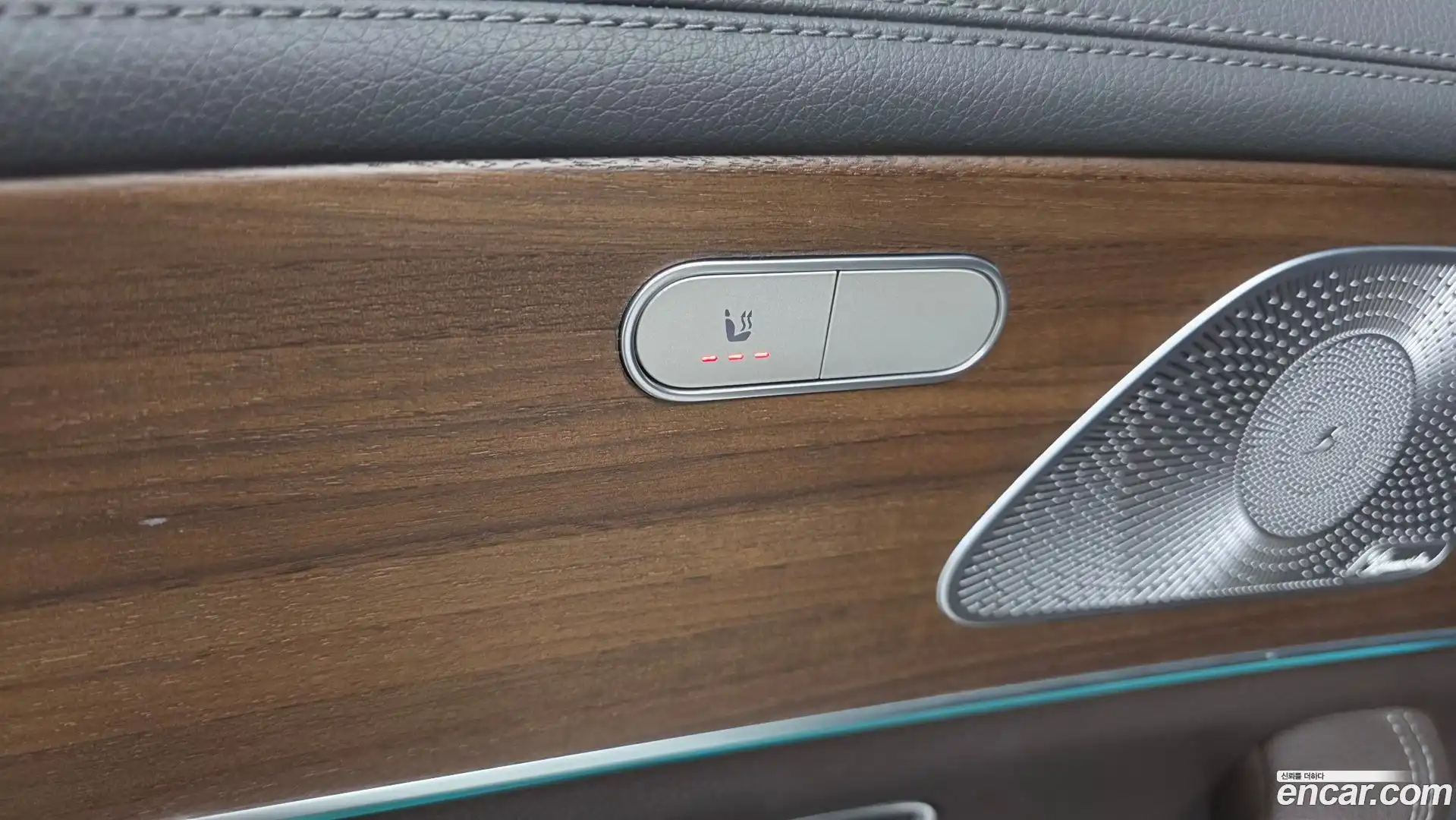 GLE-Class Mercedes-Benz 2019.10-OPTION-041