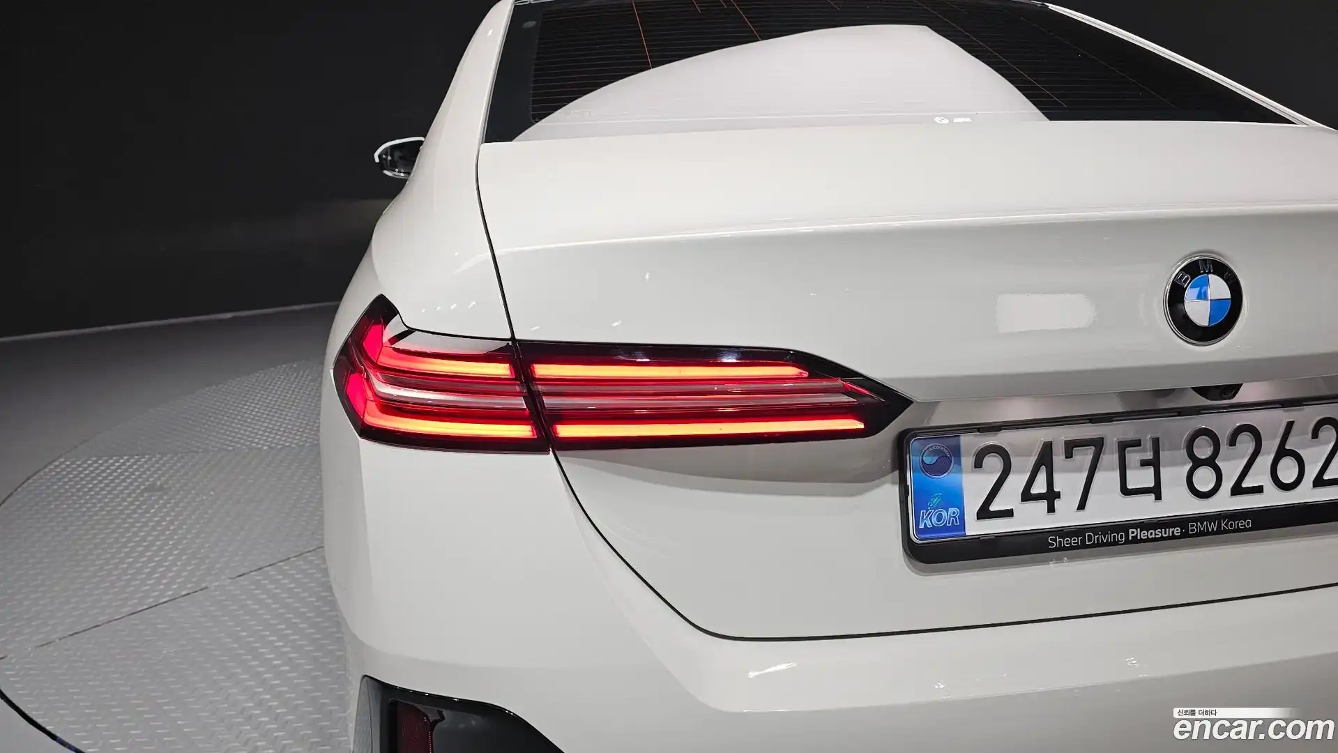 5-Series BMW 2025.5-OUTER-033