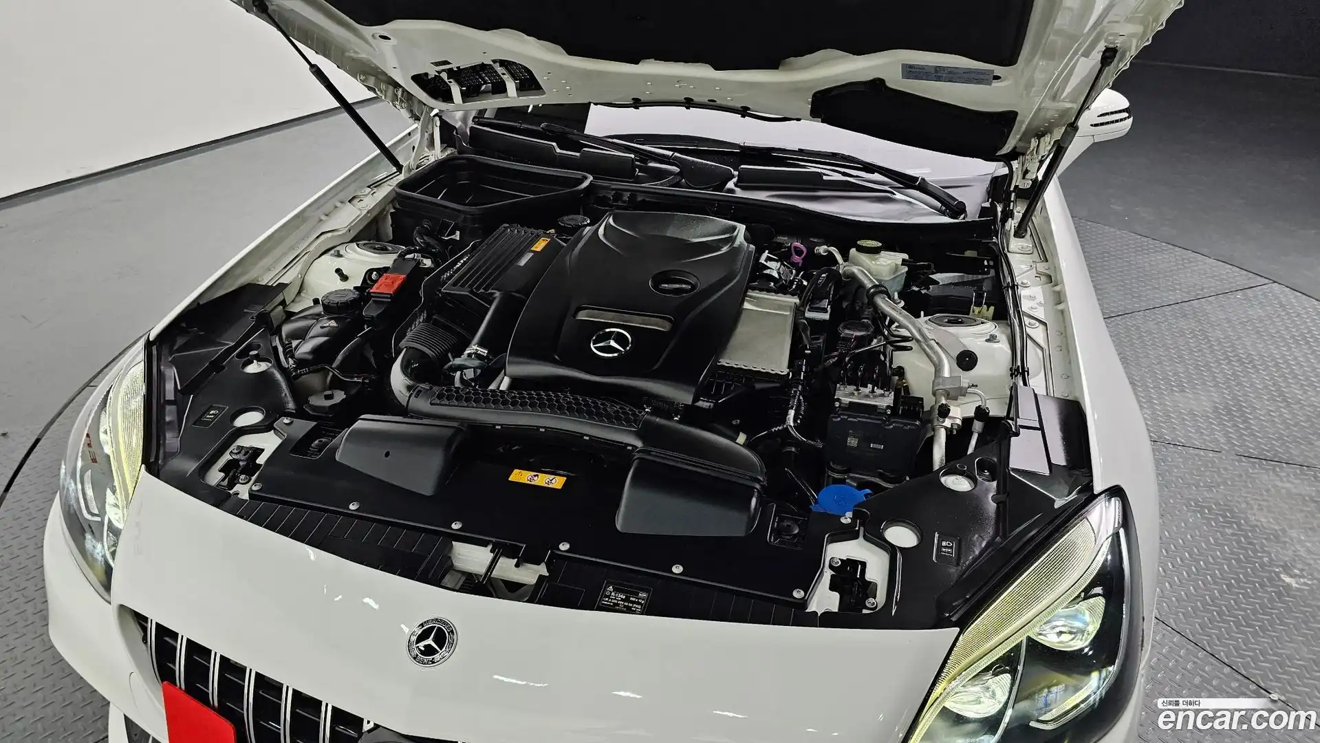 SLC-Class Mercedes-Benz 2019.8-OUTER-006