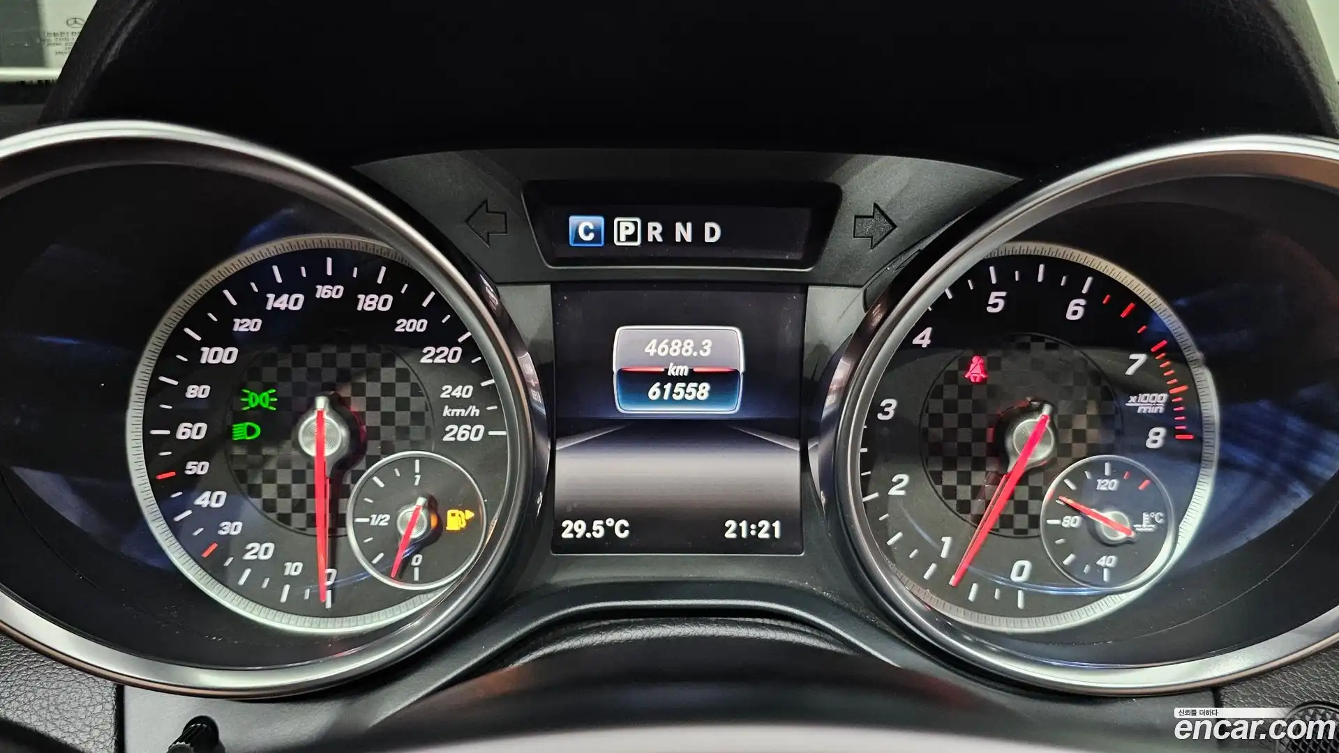 SLC-Class Mercedes-Benz 2019.8-INNER-008