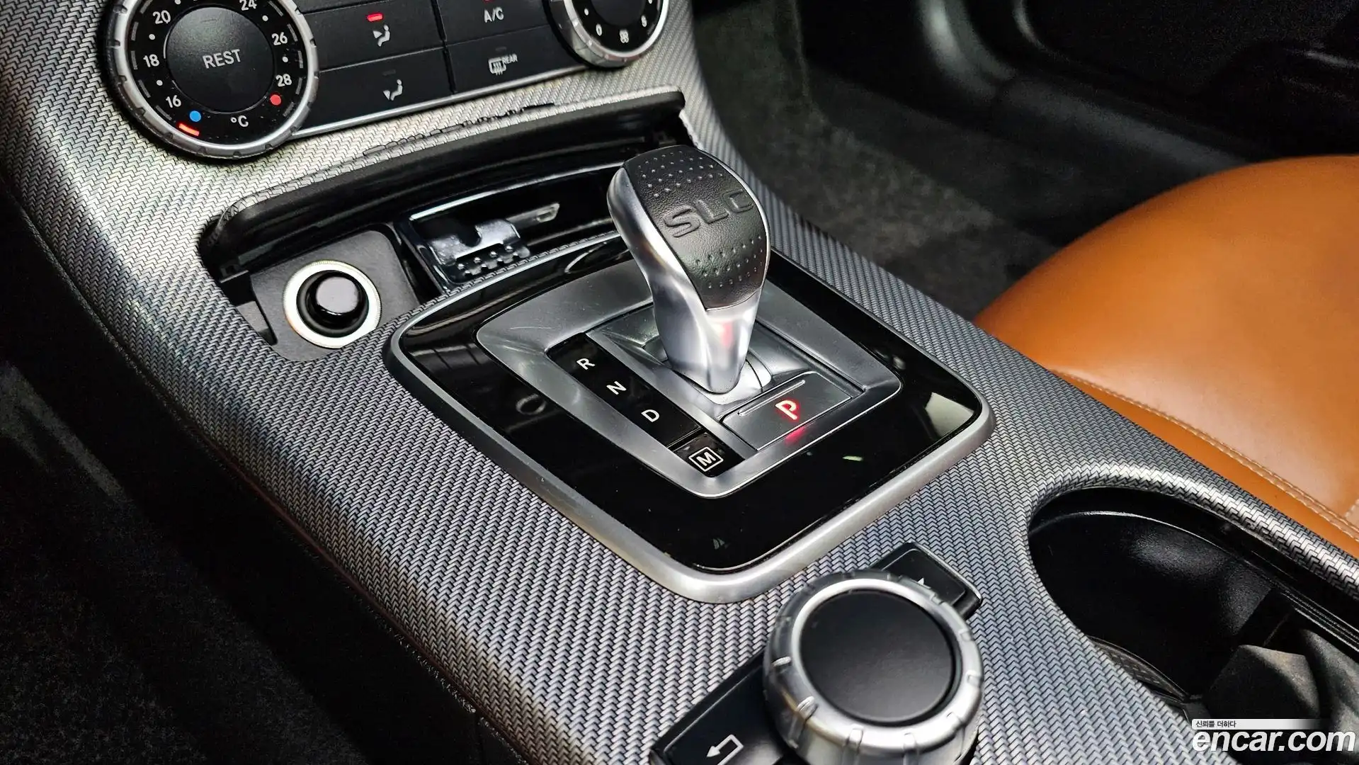 SLC-Class Mercedes-Benz 2019.8-INNER-009
