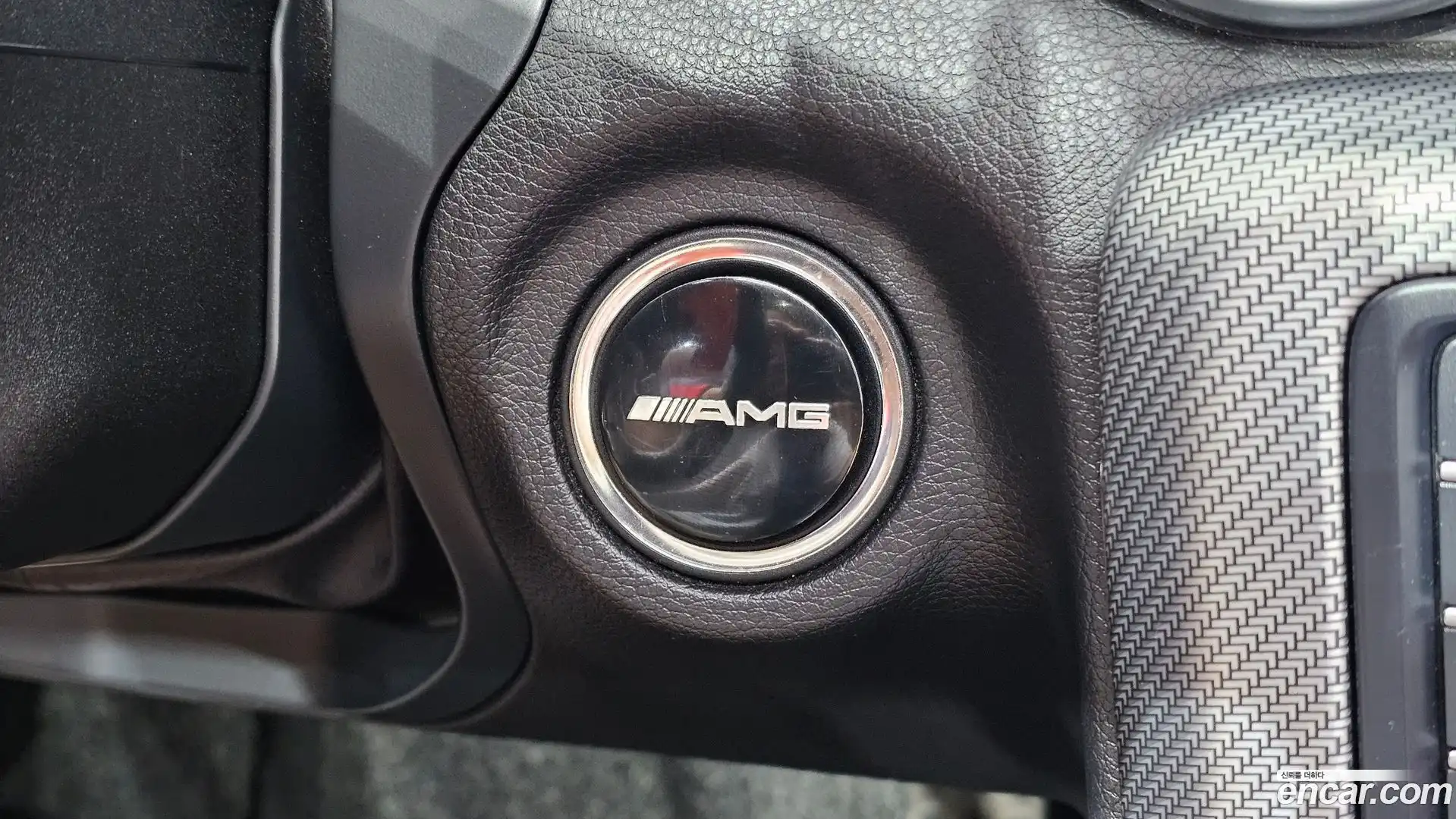 SLC-Class Mercedes-Benz 2019.8-OPTION-021
