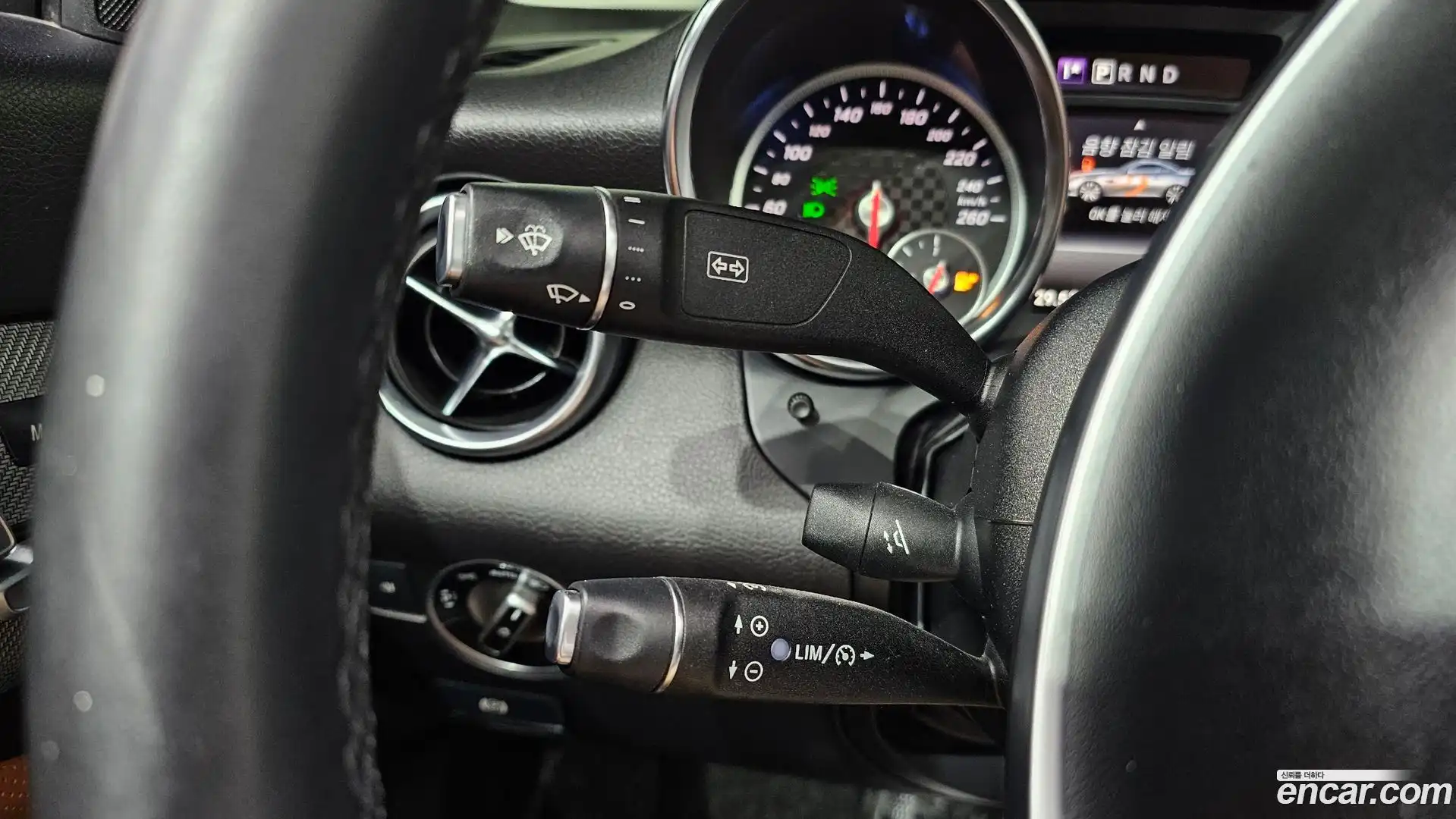 SLC-Class Mercedes-Benz 2019.8-OPTION-022