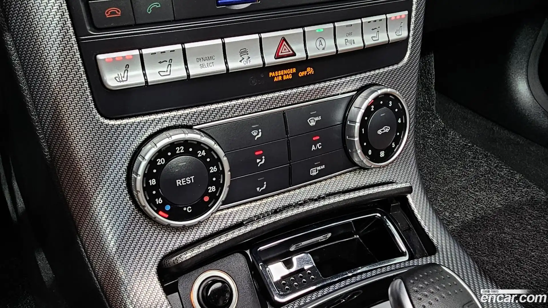 SLC-Class Mercedes-Benz 2019.8-OPTION-043