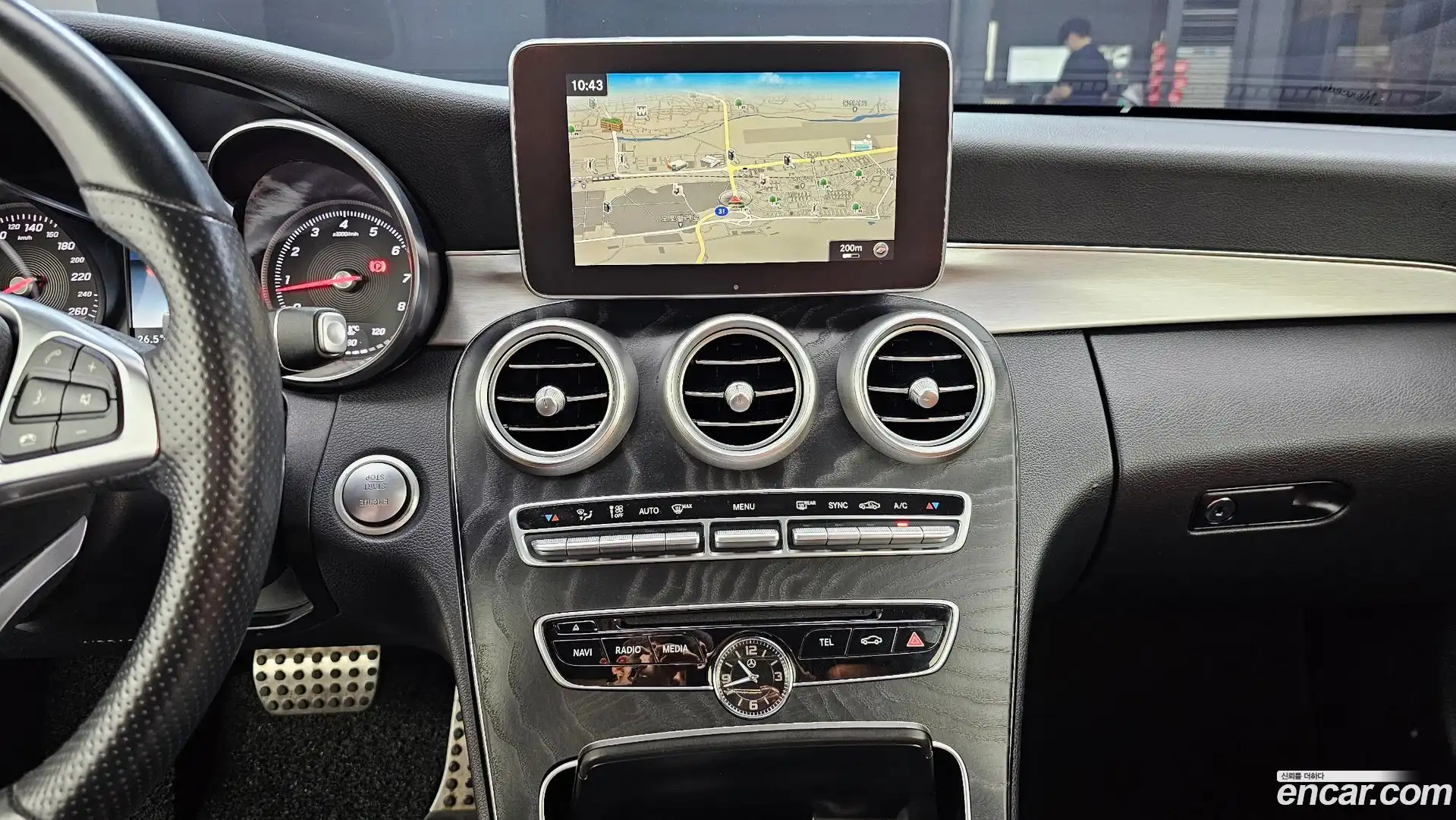 C-Class Mercedes-Benz 2018.3-OPTION-018